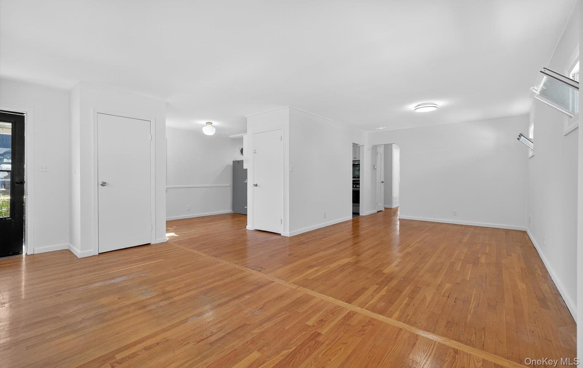 80-64 266th Street, Glen Oaks, NY 11004