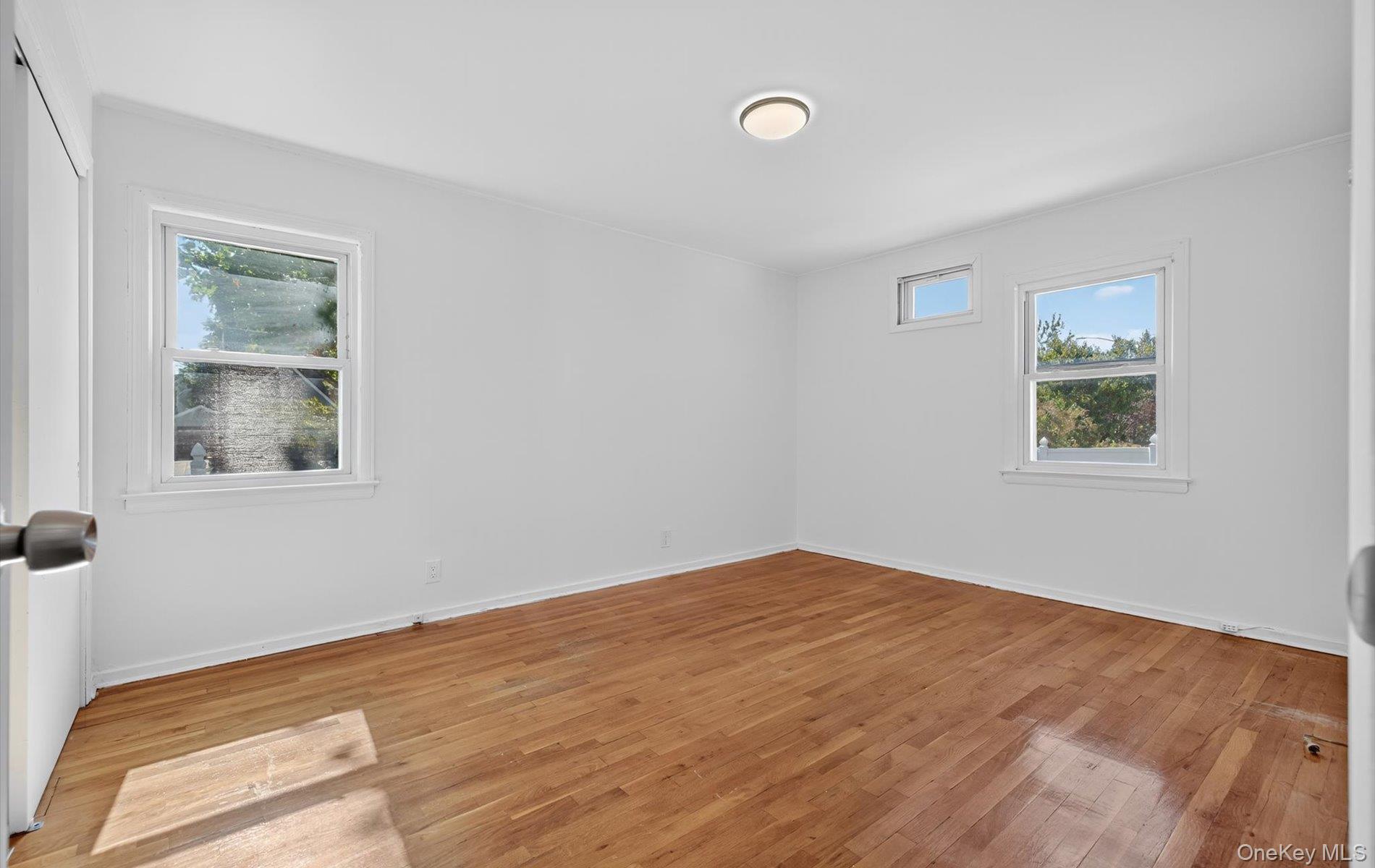 80-64 266th Street, Glen Oaks, NY 11004