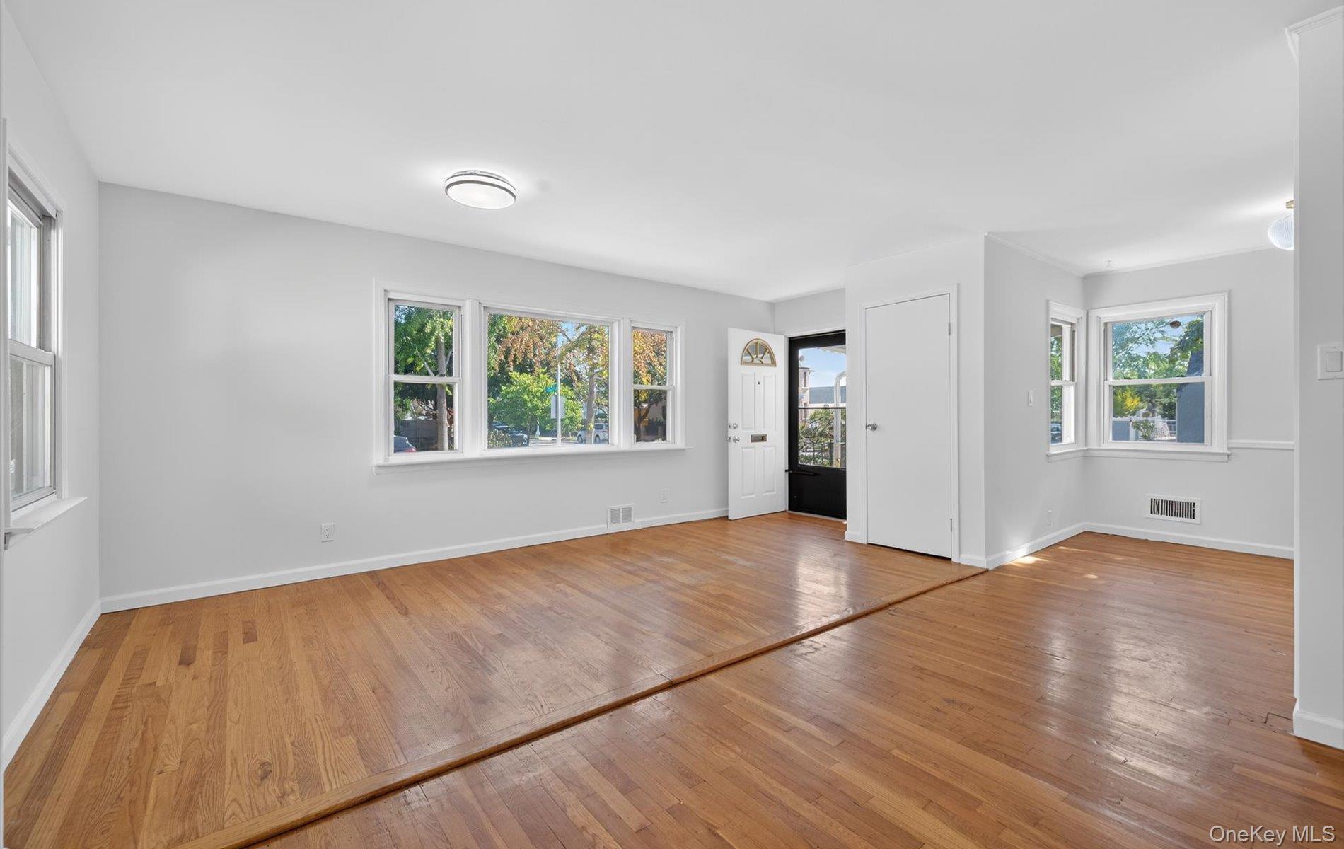 80-64 266th Street, Glen Oaks, NY 11004