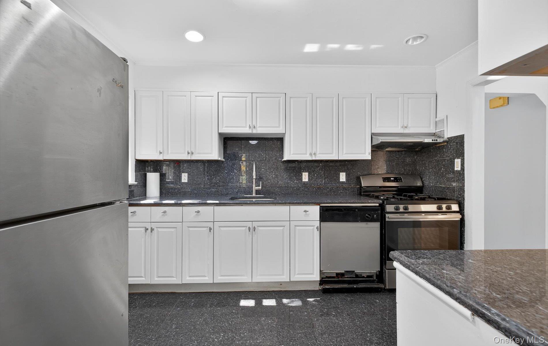 80-64 266th Street, Glen Oaks, NY 11004