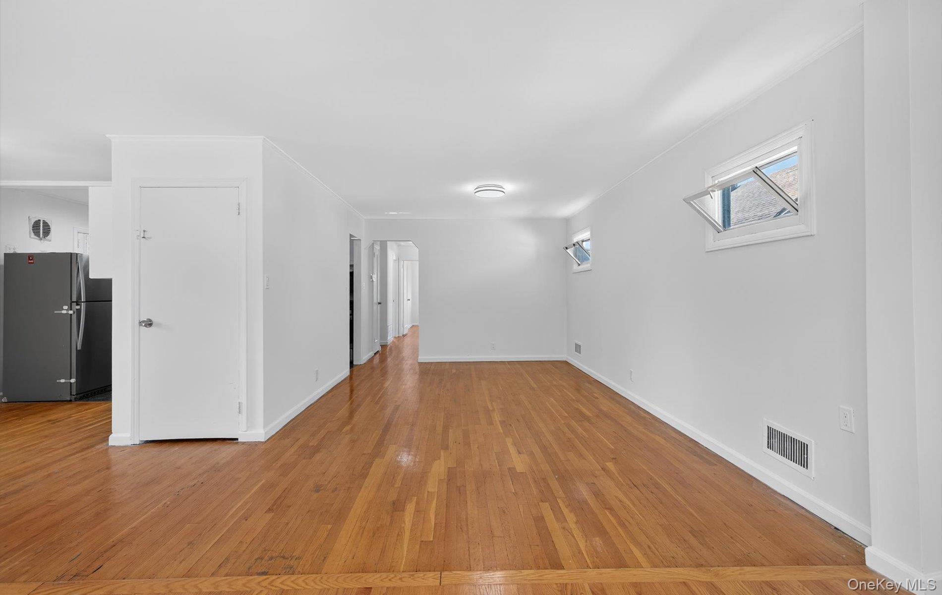 80-64 266th Street, Glen Oaks, NY 11004