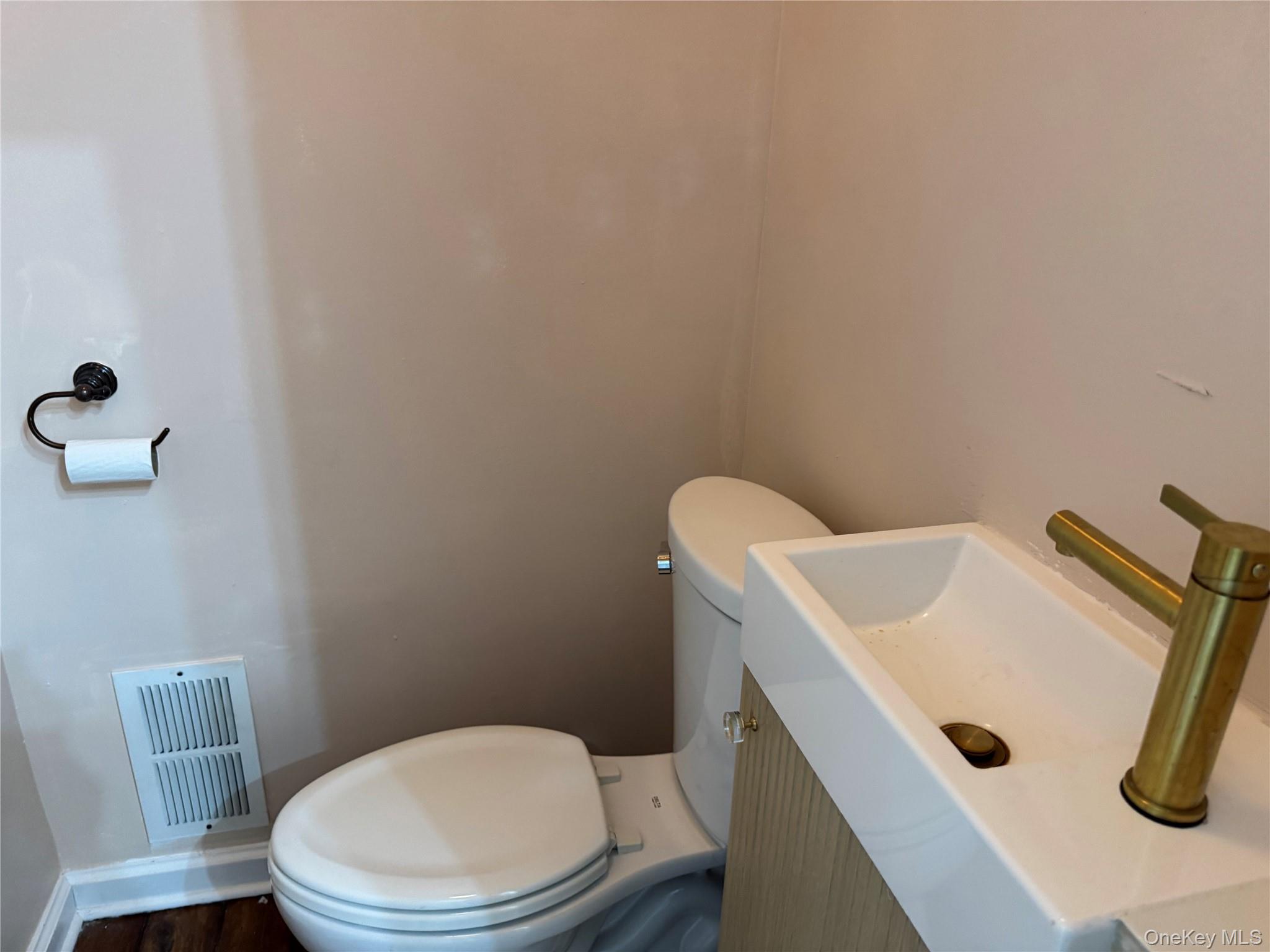 754 Manhattan Avenue, Brooklyn, NY 11222