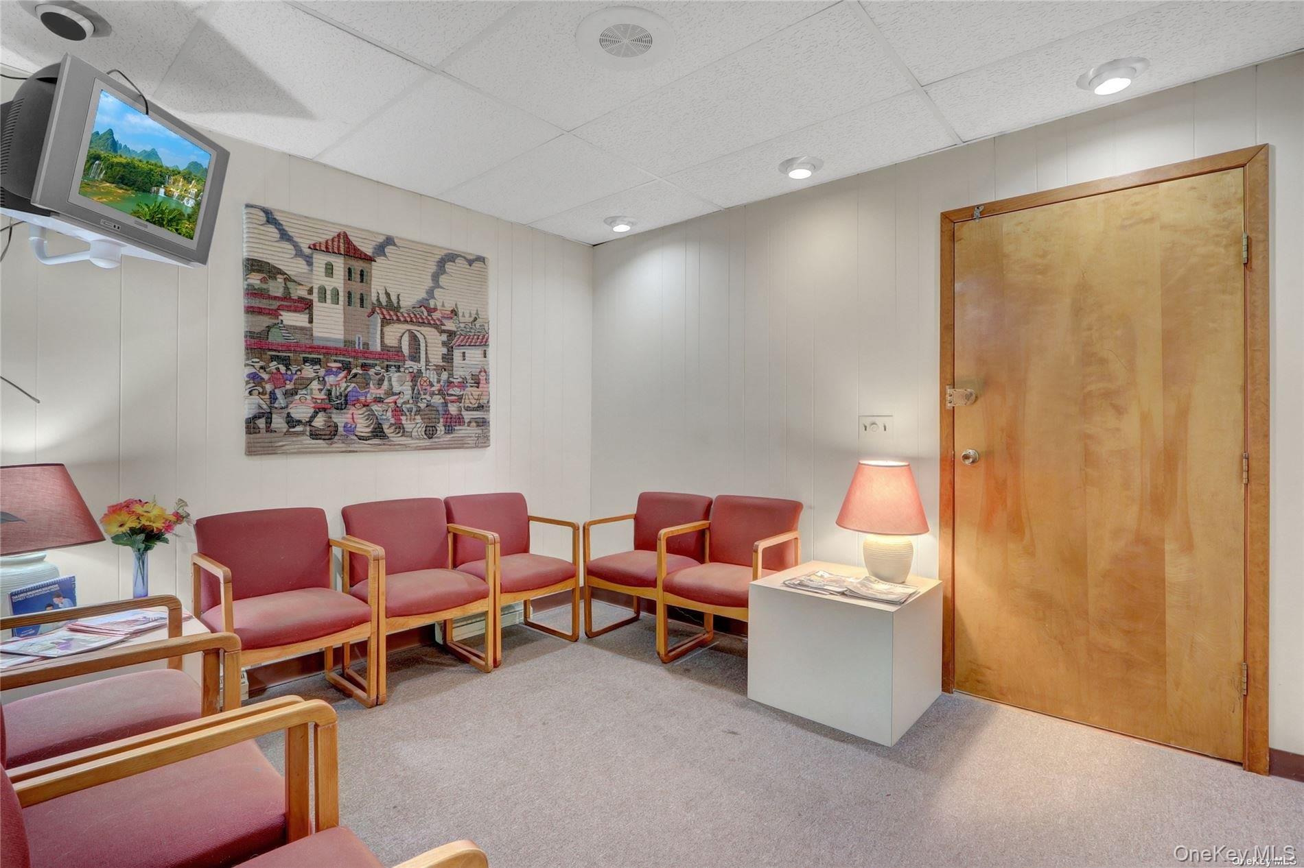 454 Deer Park Avenue, Babylon, NY 11702