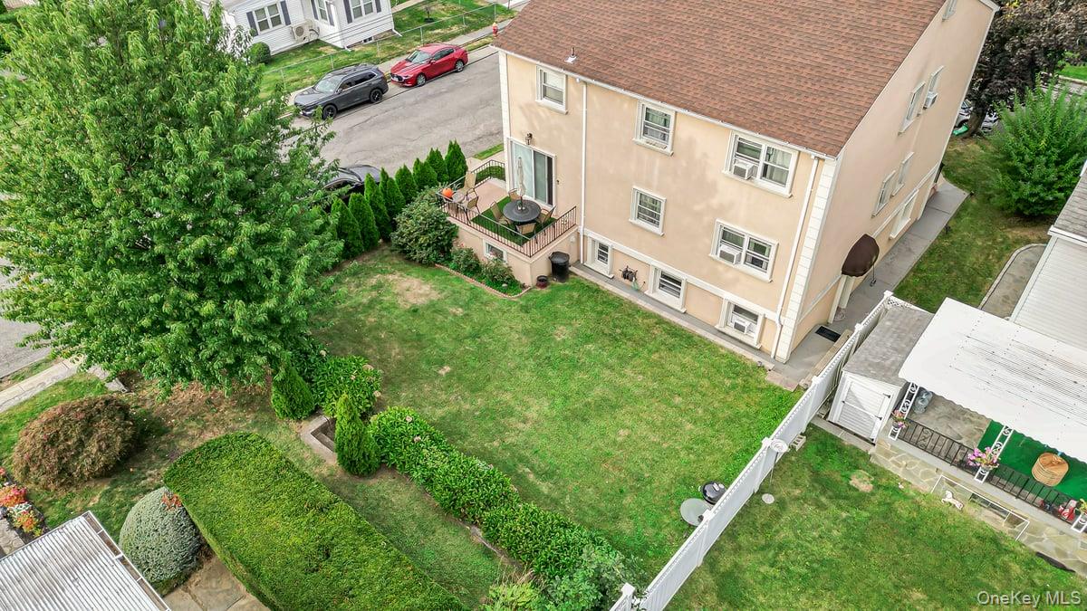 20 Ashford Place, Yonkers, NY 10701