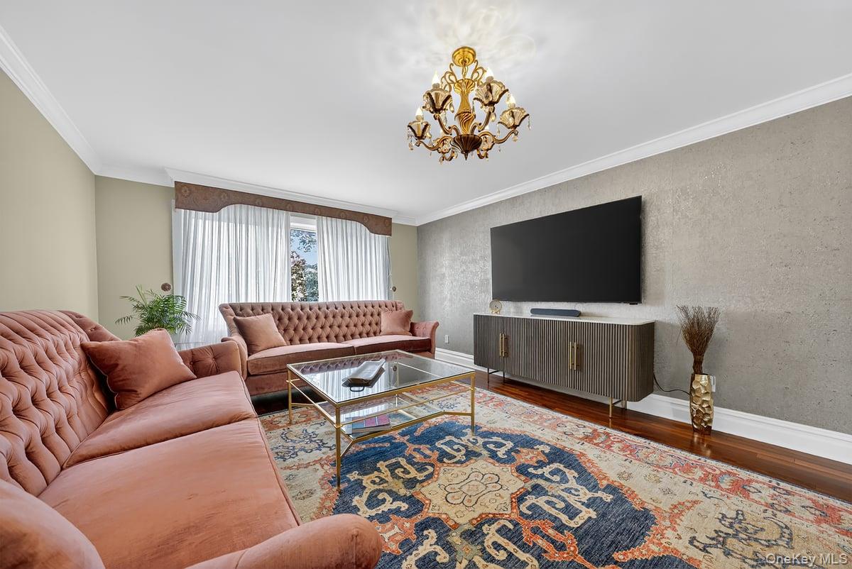 20 Ashford Place, Yonkers, NY 10701