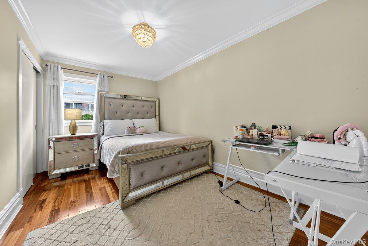 20 Ashford Place, Yonkers, NY 10701