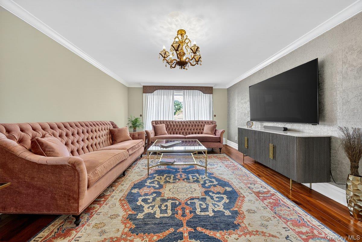 20 Ashford Place, Yonkers, NY 10701