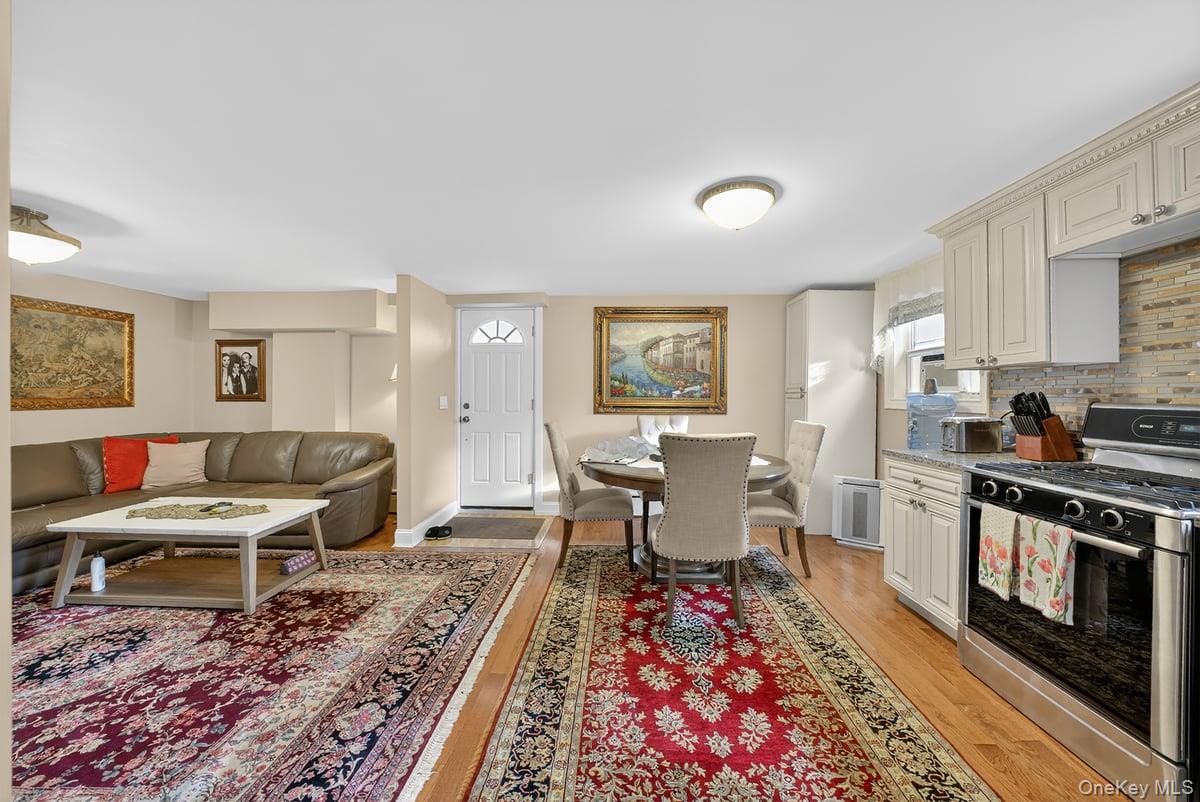 20 Ashford Place, Yonkers, NY 10701