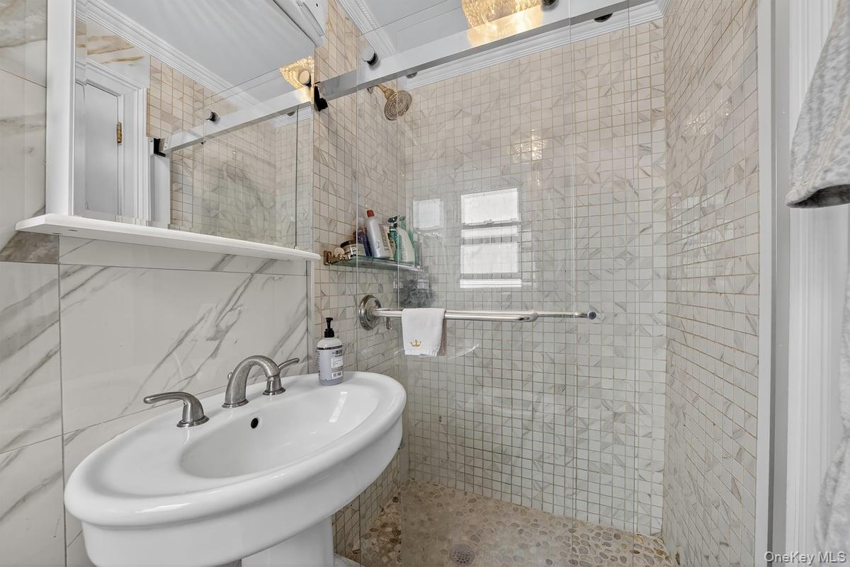 20 Ashford Place, Yonkers, NY 10701