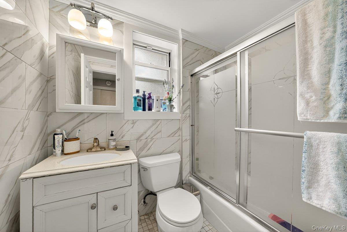 20 Ashford Place, Yonkers, NY 10701