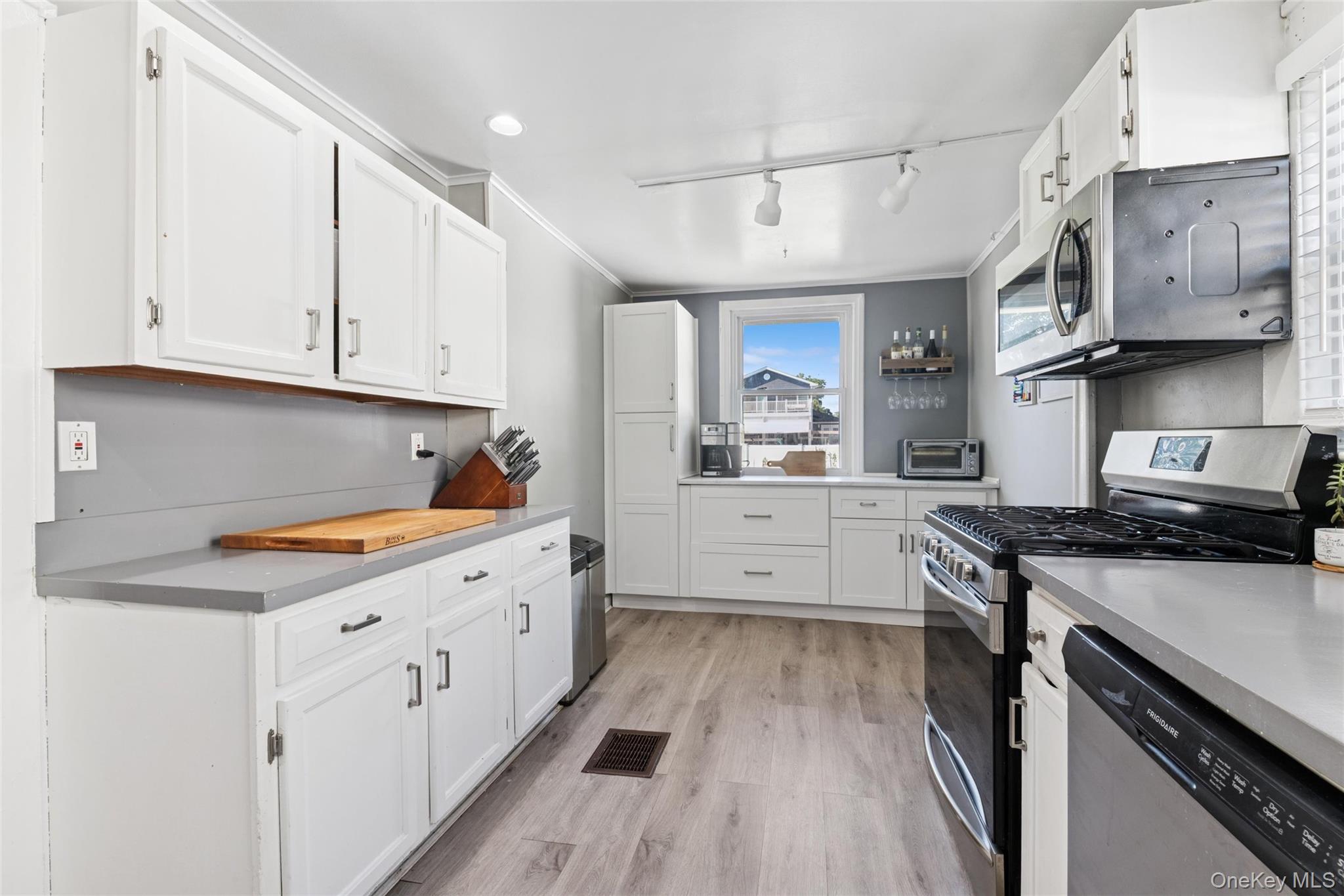 906 Ardmore Place, Bellmore, NY 11710