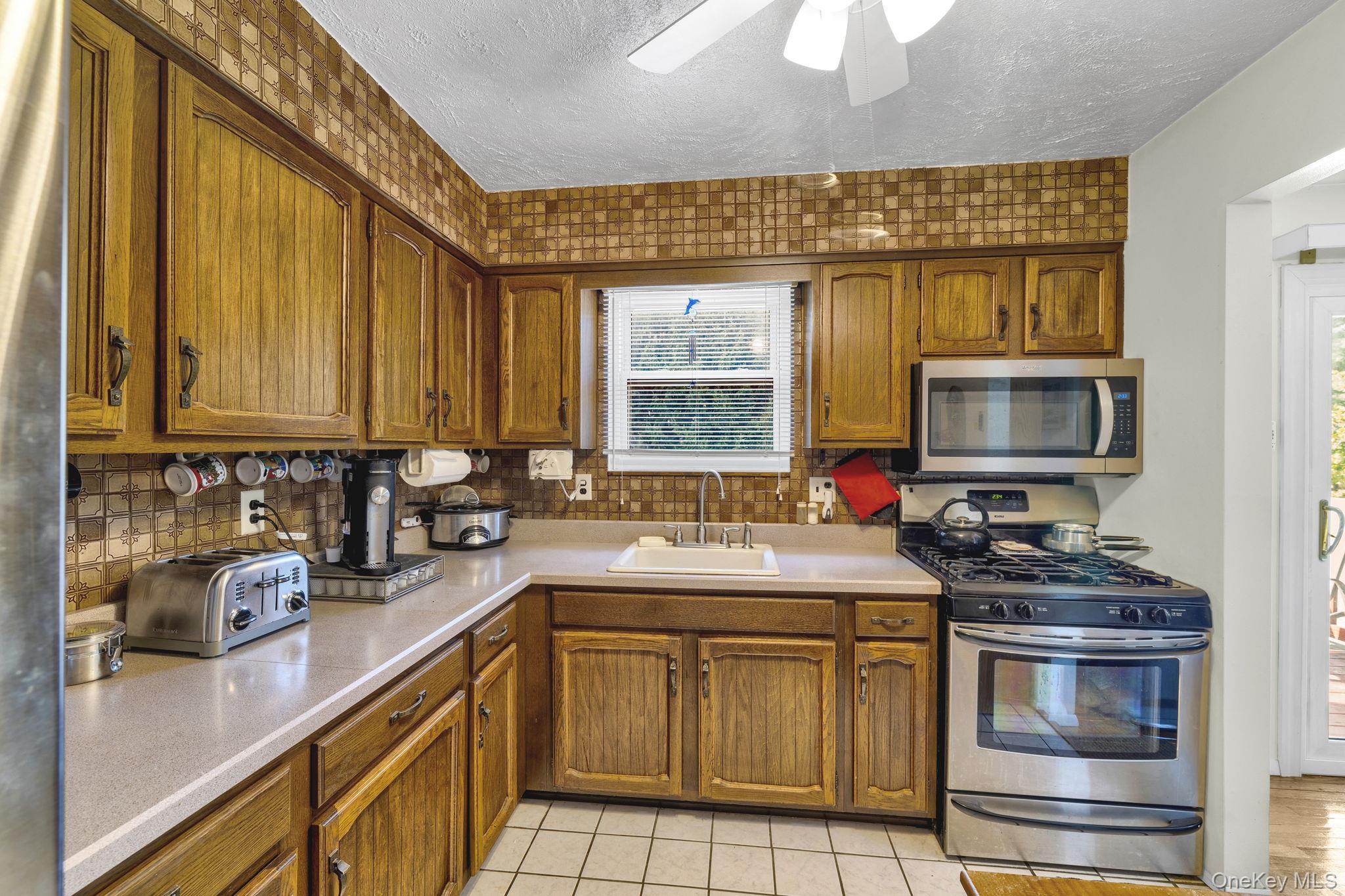 3 Shelley Road, Poughkeepsie, NY 12603