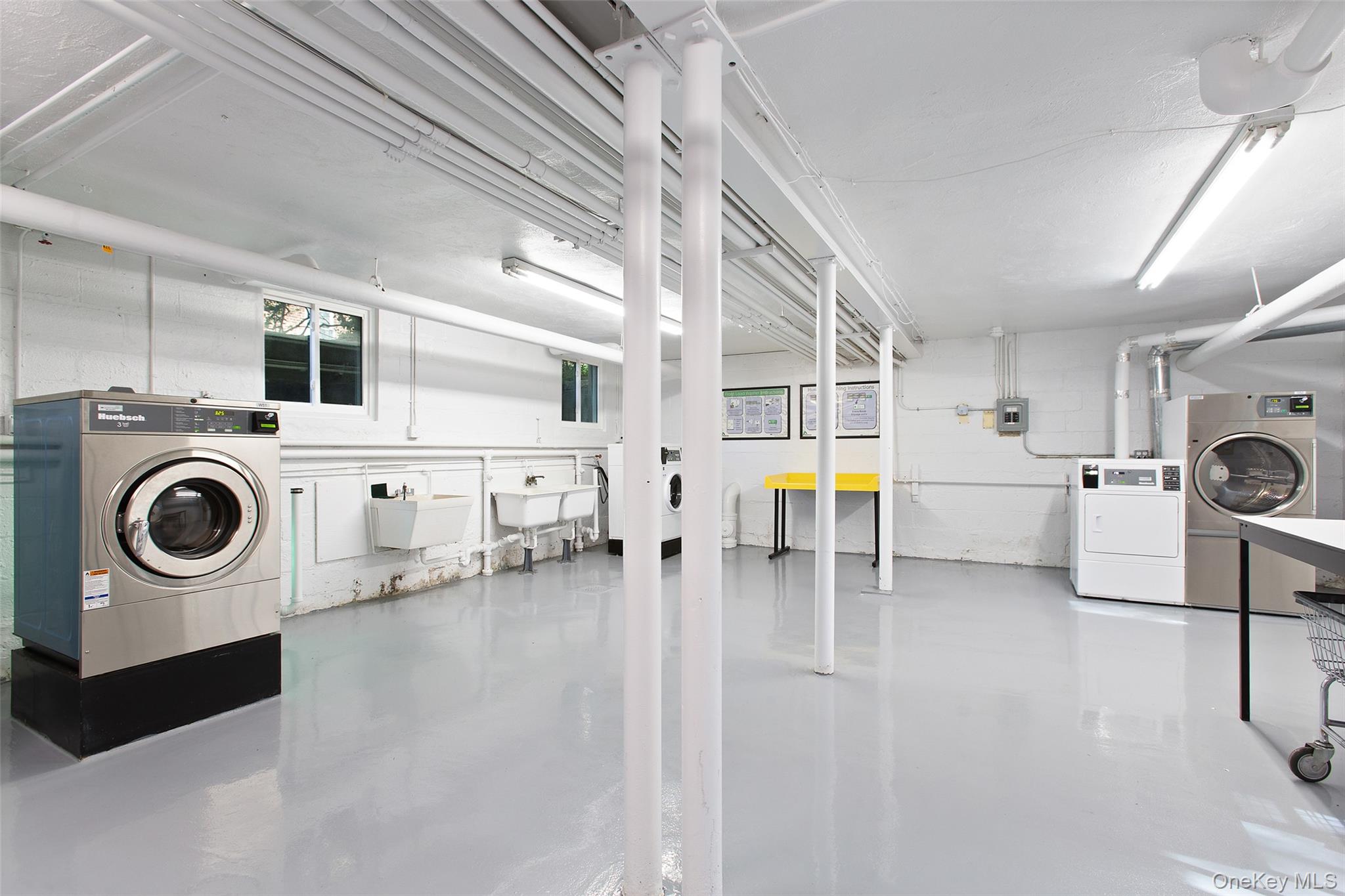 320 S Broadway # R12, Tarrytown, NY 10591