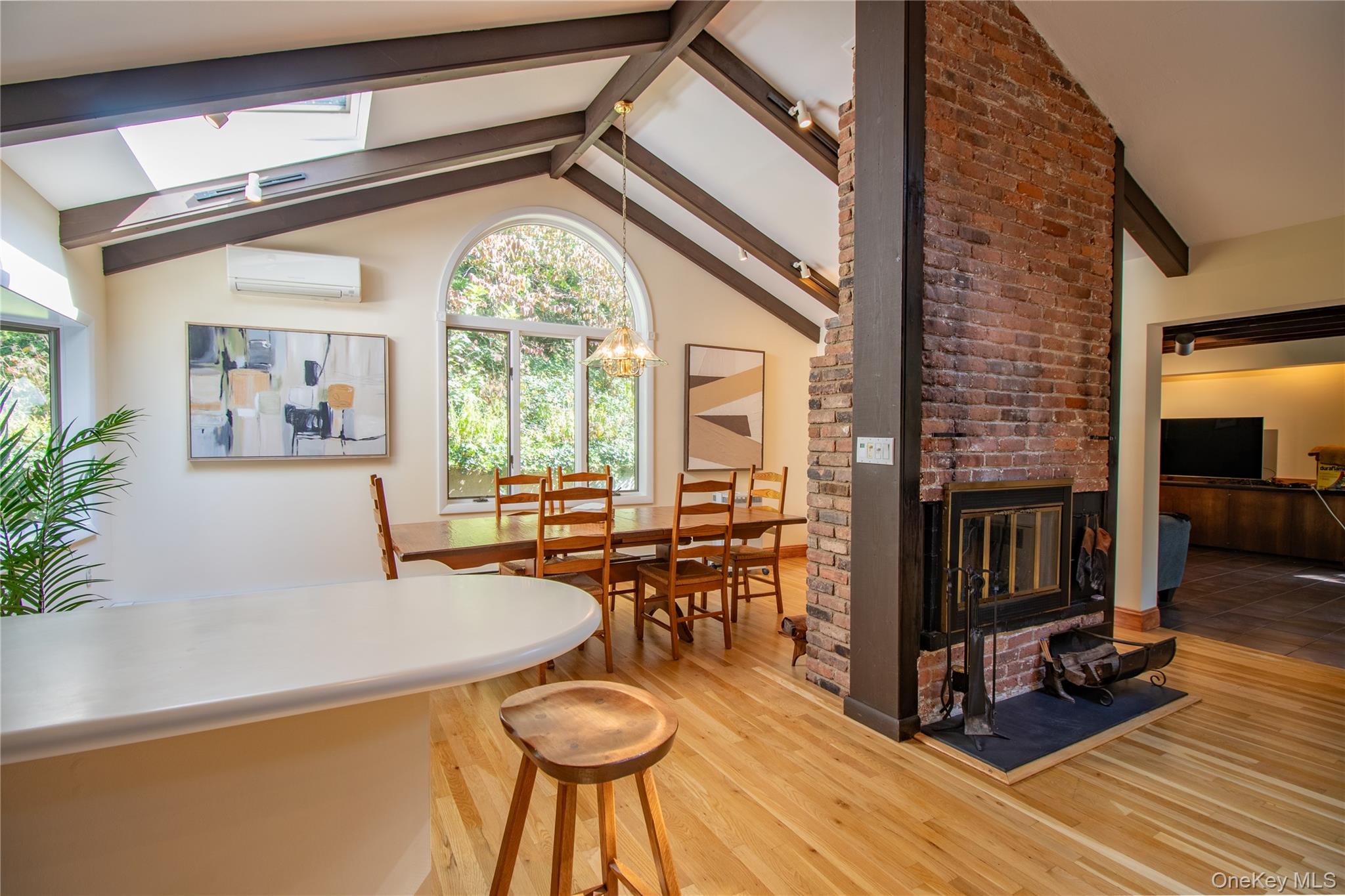 22 Meadowood Court, Huntington, NY 11743