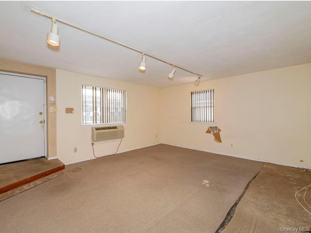 1337 Broadway # L10, Hewlett, NY 11557