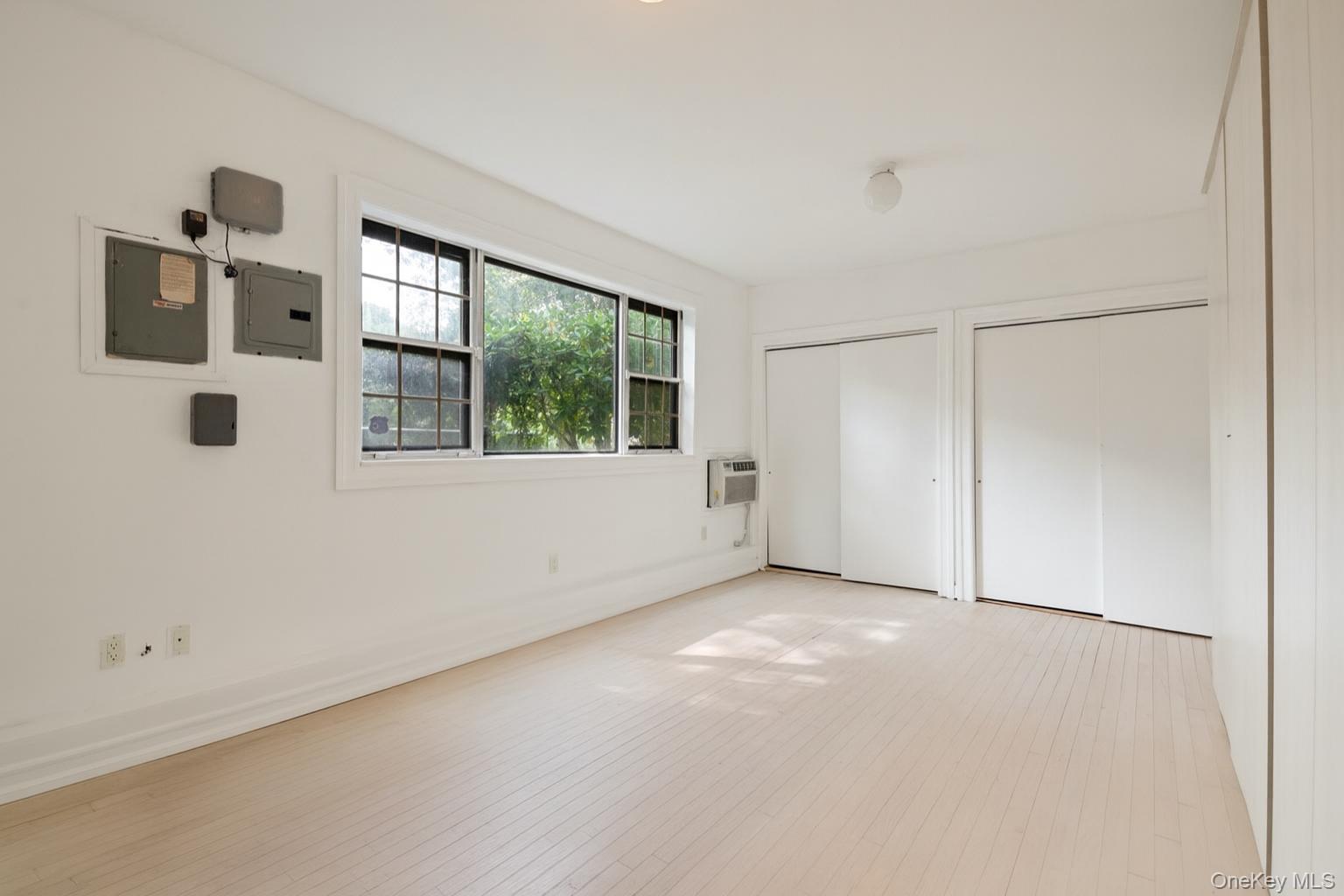 40 Nidzyn Avenue, Remsenburg, NY 11960