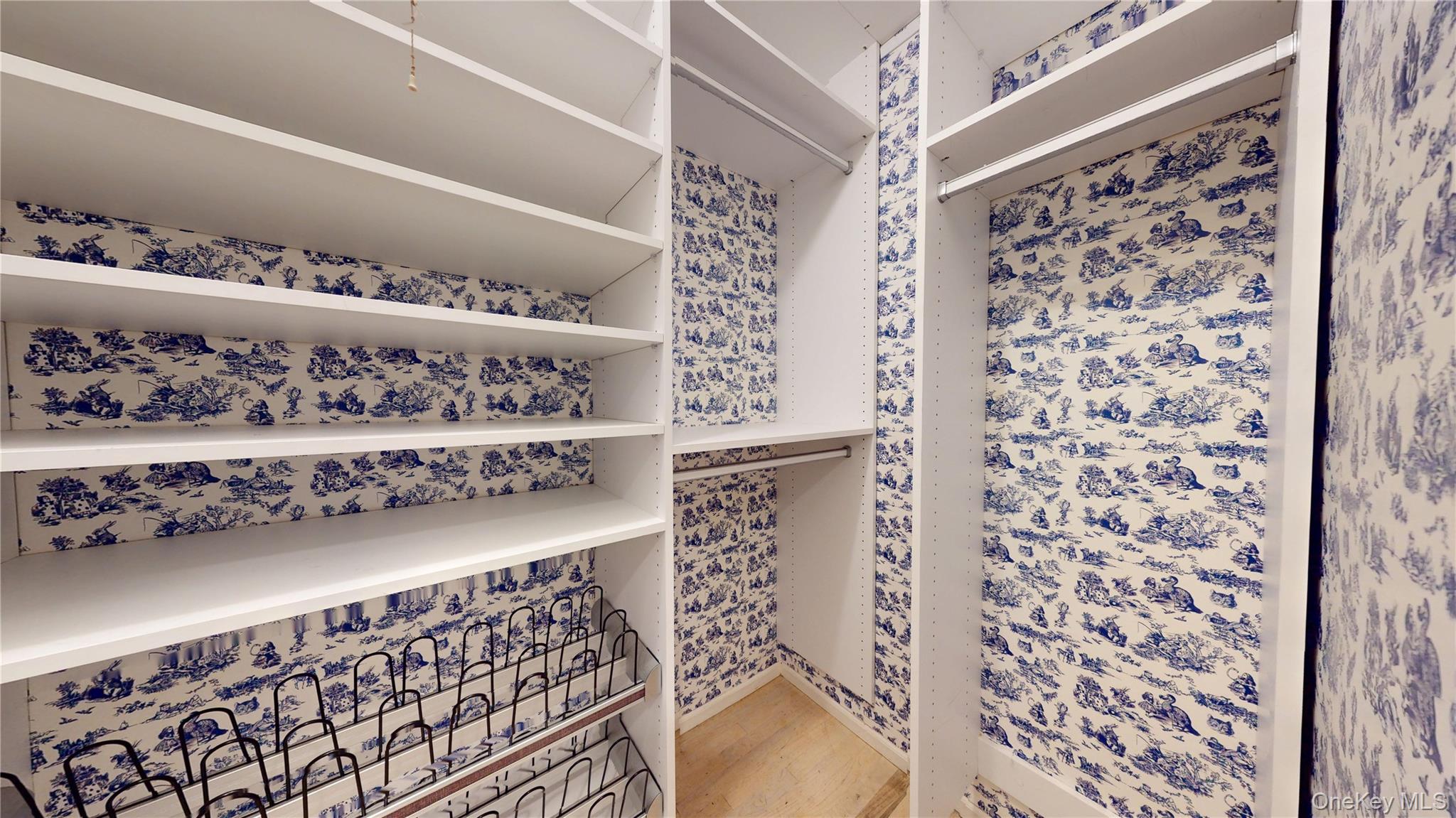 40 Nidzyn Avenue, Remsenburg, NY 11960