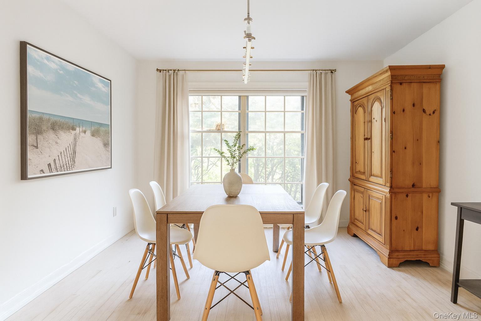 40 Nidzyn Avenue, Remsenburg, NY 11960