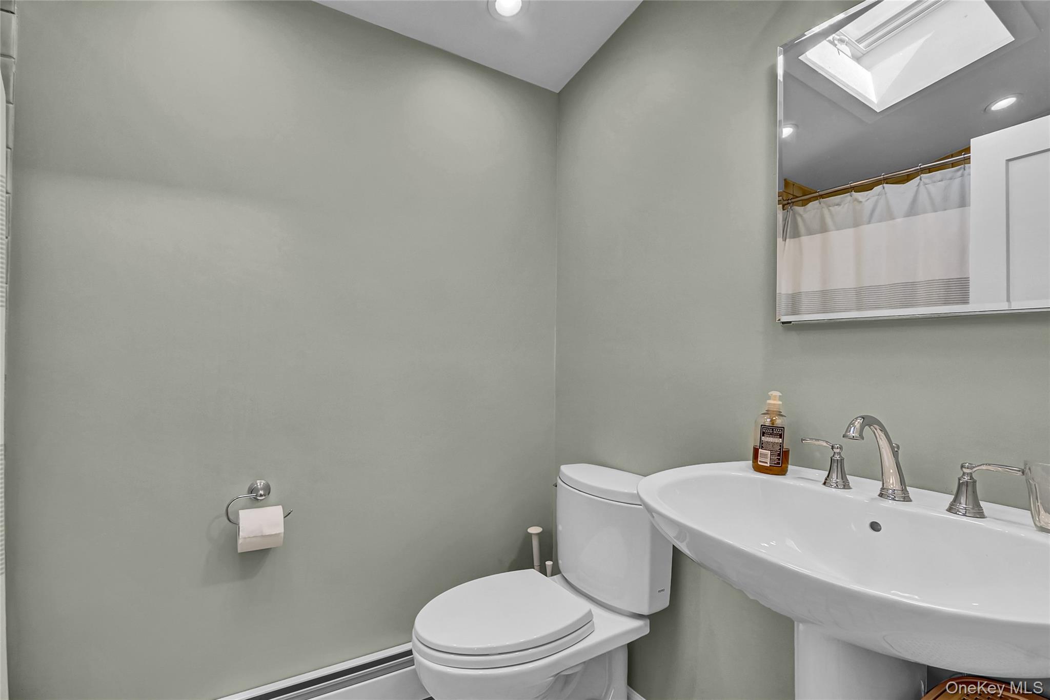 515 Chelsea Road, Oceanside, NY 11572