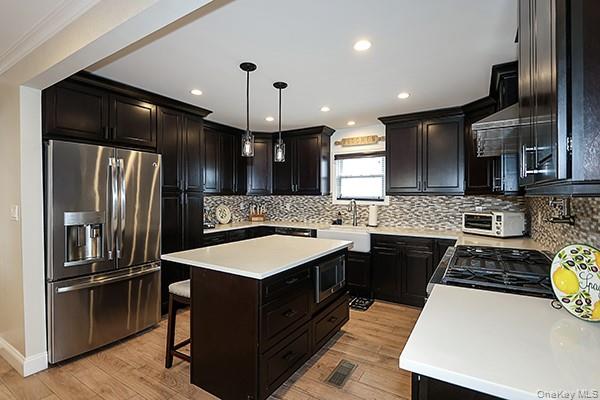 956 Hancock Avenue, Franklin Square, NY 11010