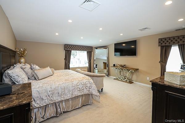 956 Hancock Avenue, Franklin Square, NY 11010