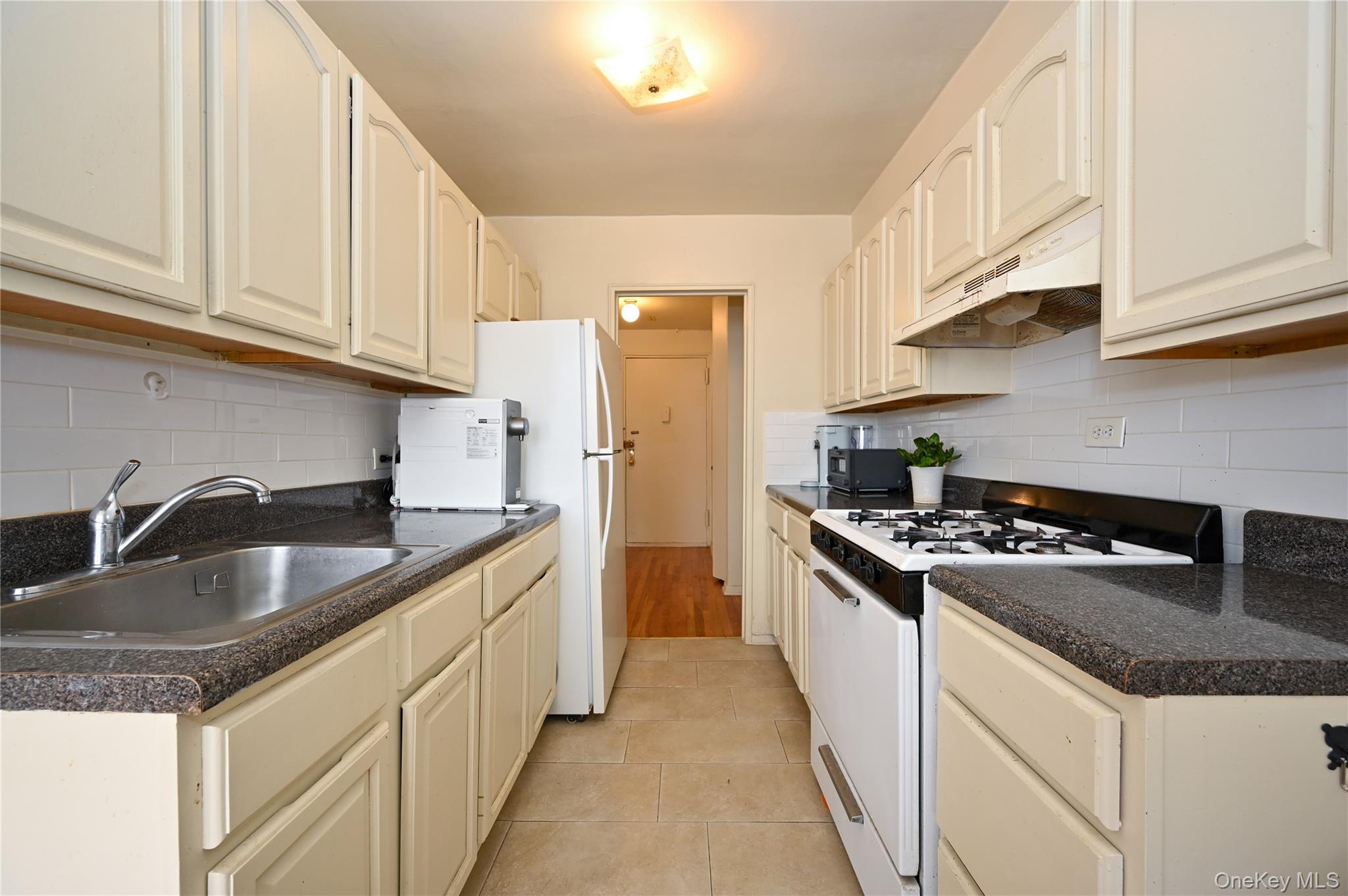 34-25 150th Place # 2C, Flushing, NY 11354