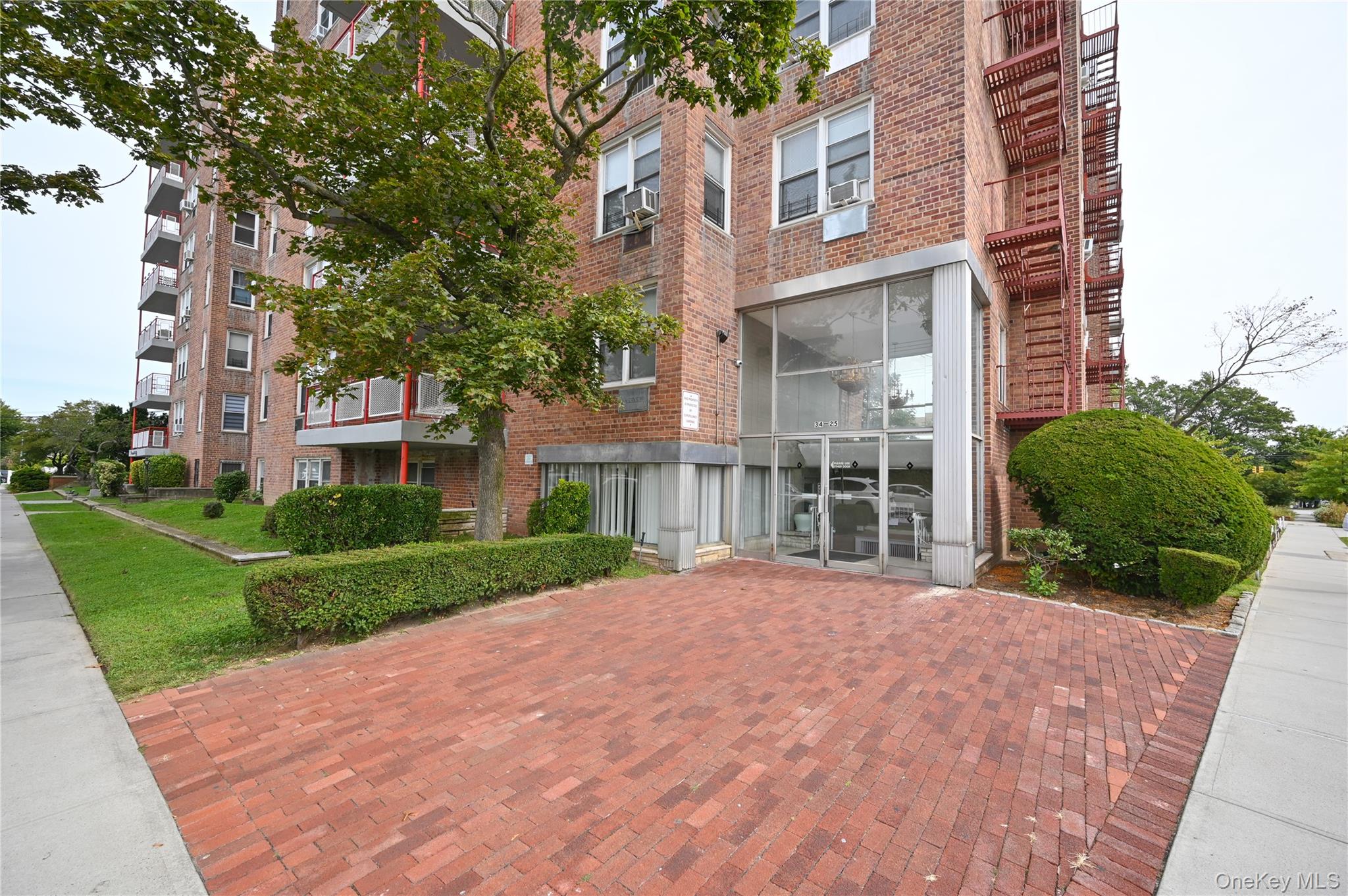 34-25 150th Place # 2C, Flushing, NY 11354
