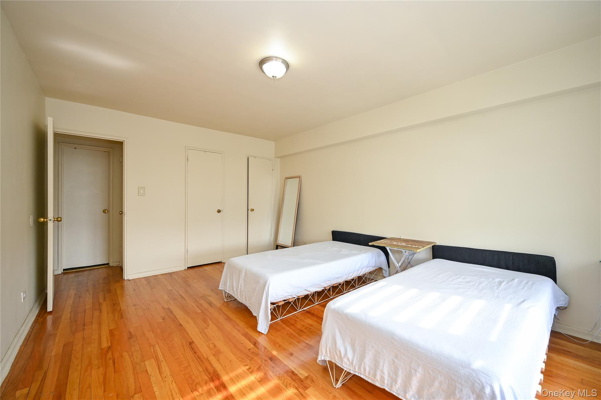 34-25 150th Place # 2C, Flushing, NY 11354