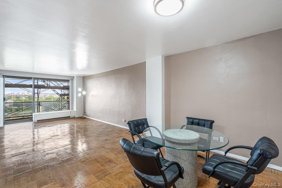 61-20 Grand Central Parkway # A902, Forest Hills, NY 11375