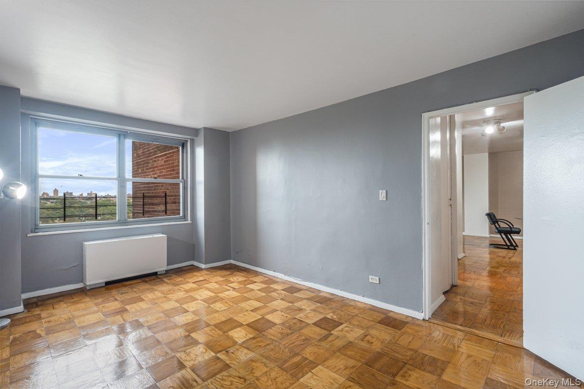 61-20 Grand Central Parkway # A902, Forest Hills, NY 11375