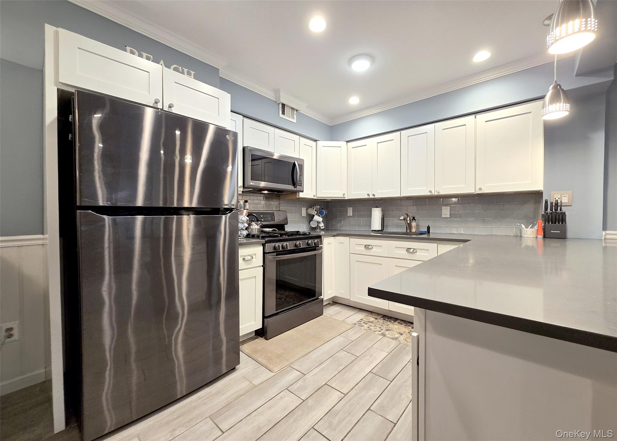 115 Bailey Court # 115, Middle Island, NY 11953