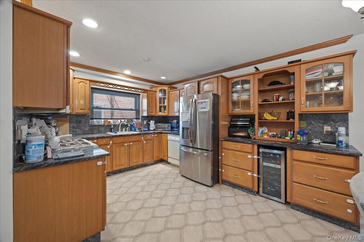 1193 Neill Avenue, Bronx, NY 10461