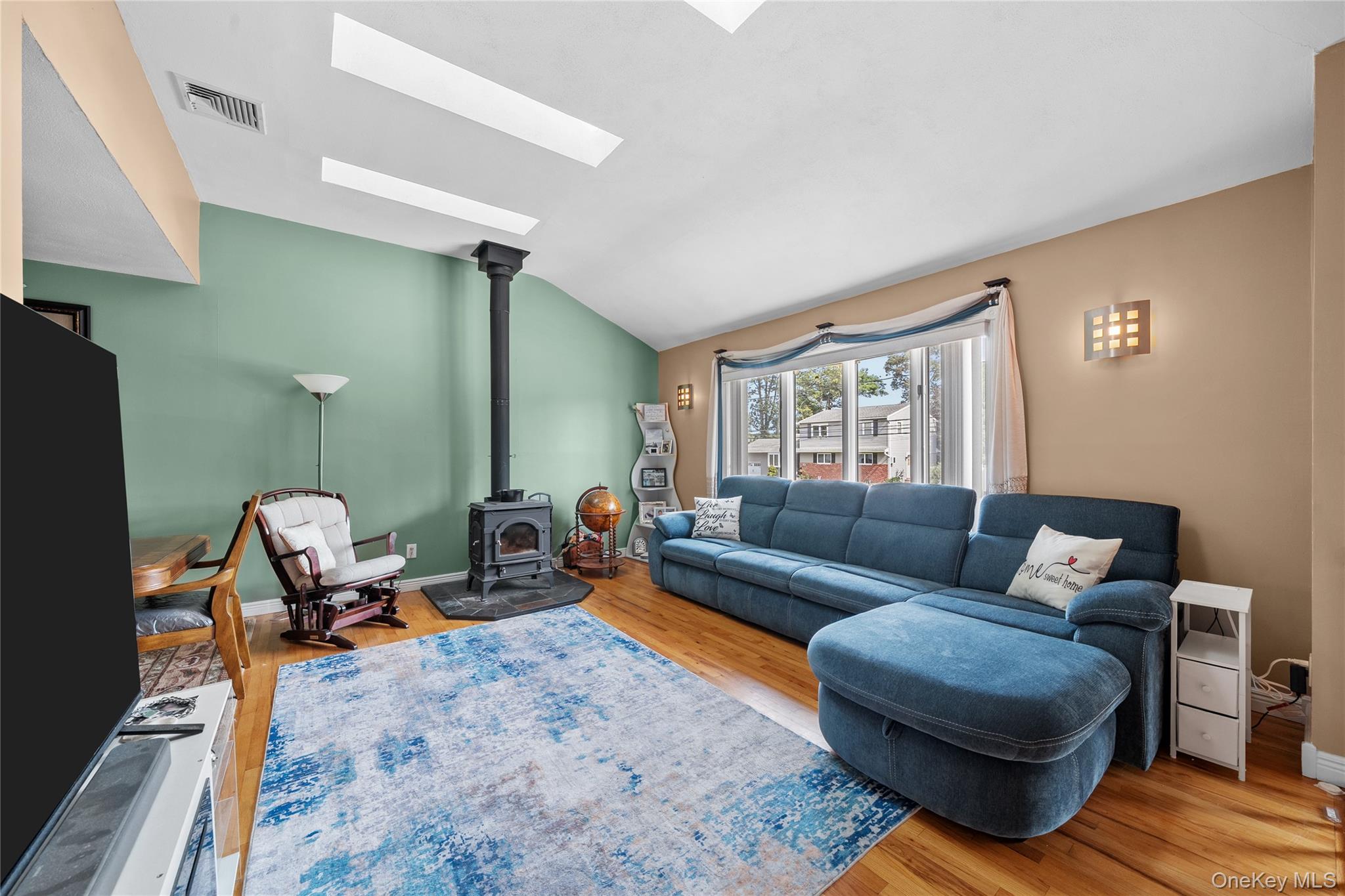 34 W 21st Street, Deer Park, NY 11729