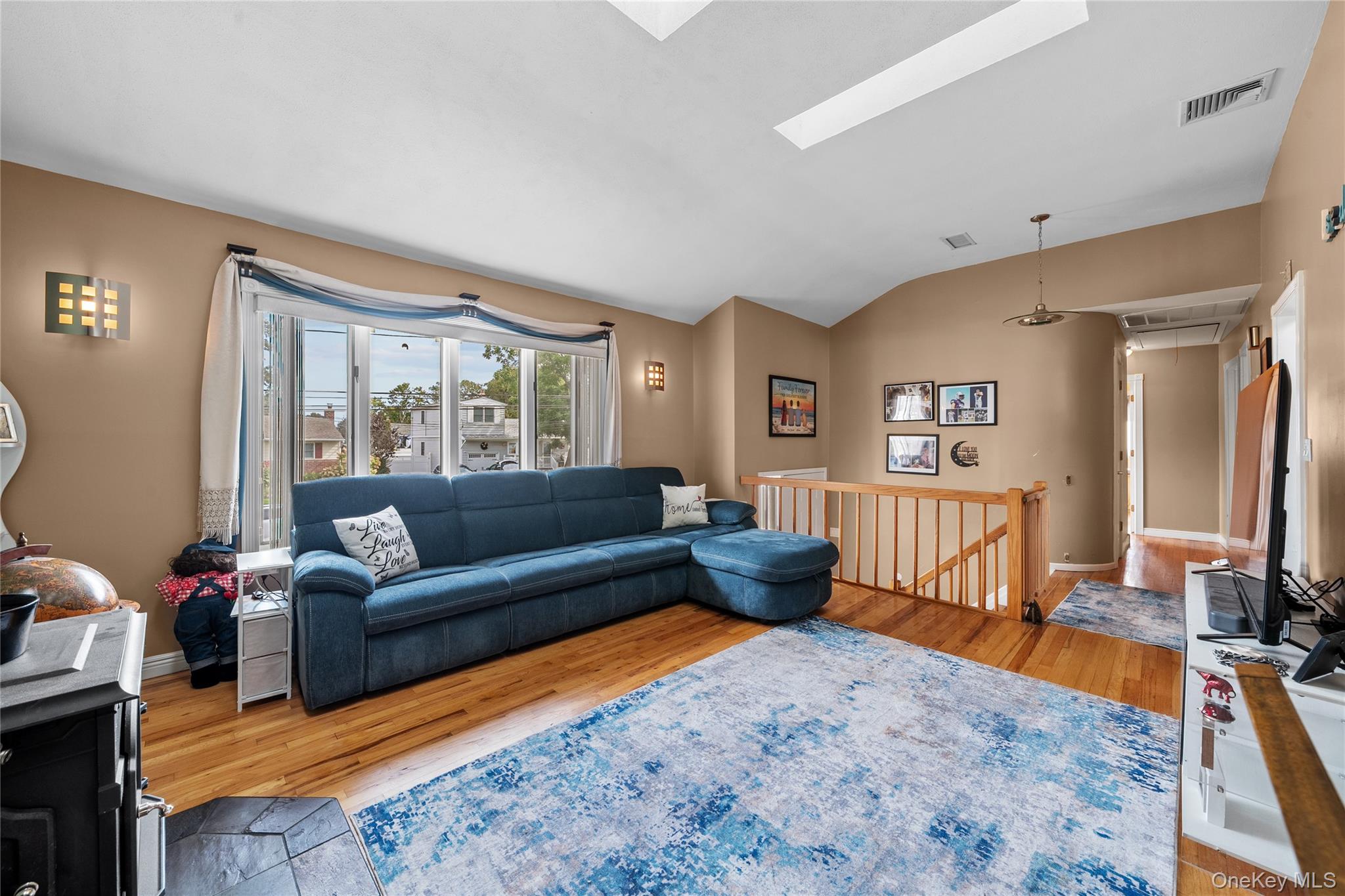 34 W 21st Street, Deer Park, NY 11729