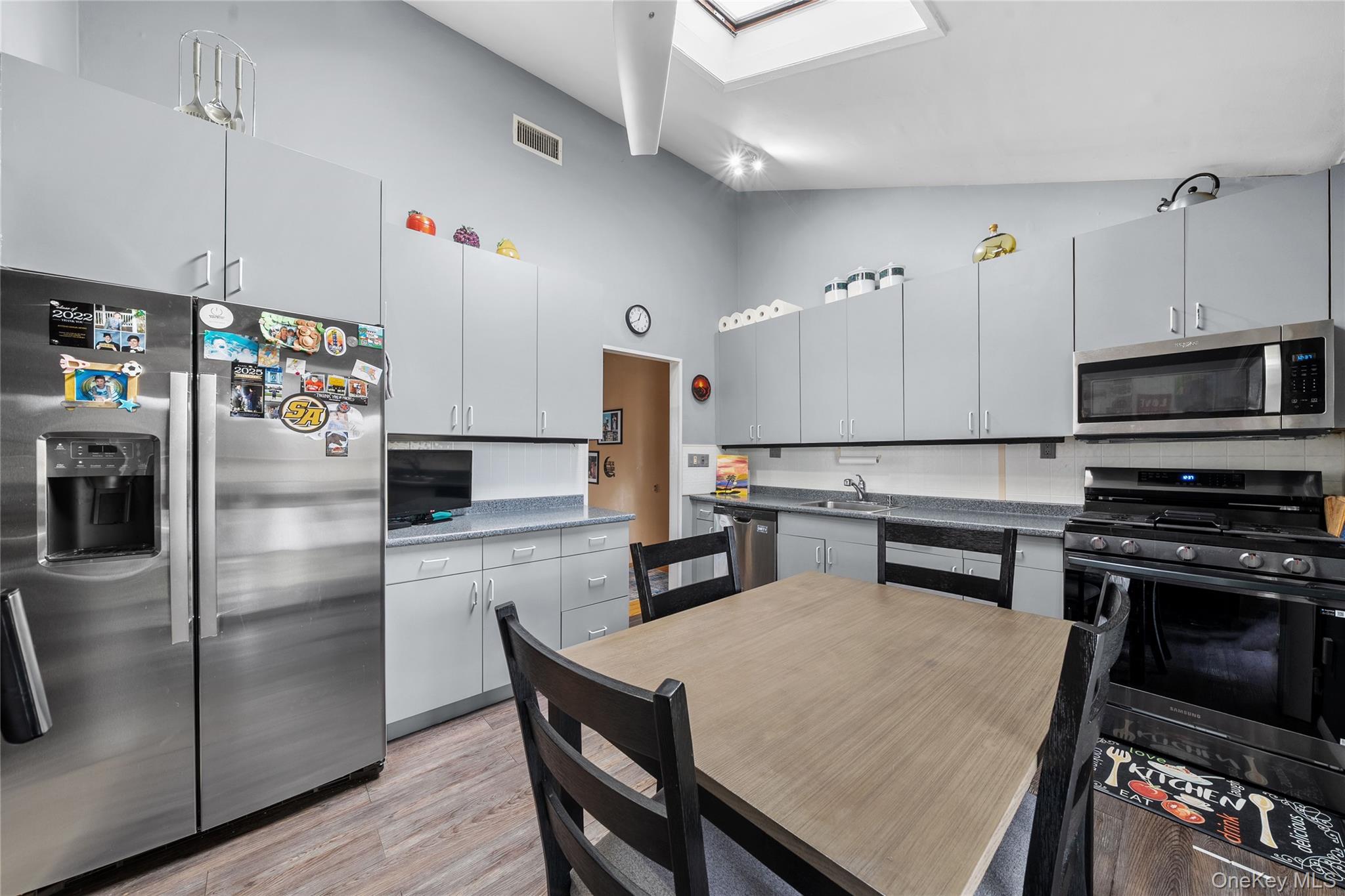 34 W 21st Street, Deer Park, NY 11729