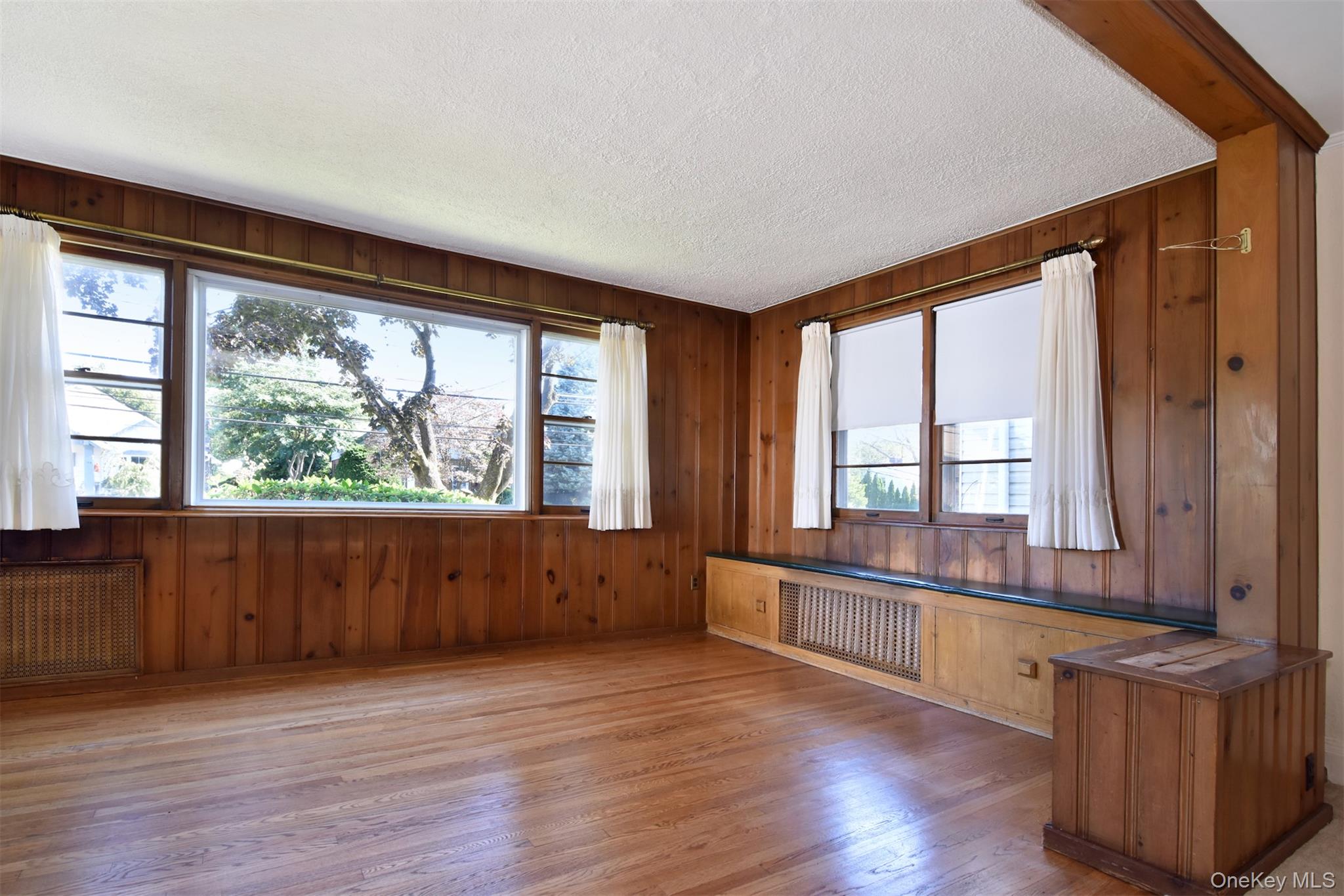 140 Ramsey Avenue, Yonkers, NY 10701