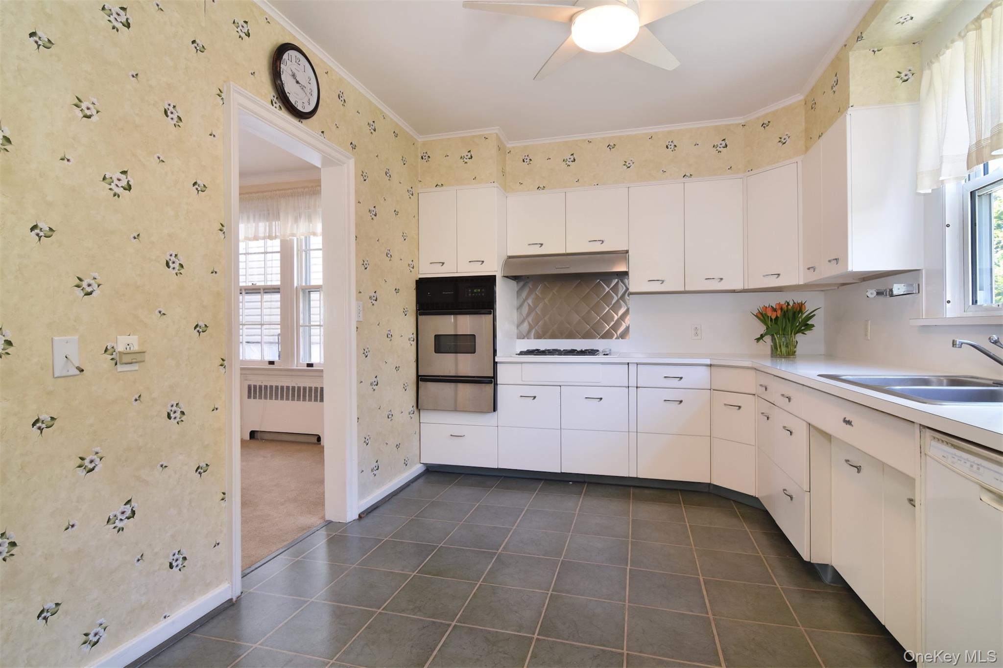 140 Ramsey Avenue, Yonkers, NY 10701