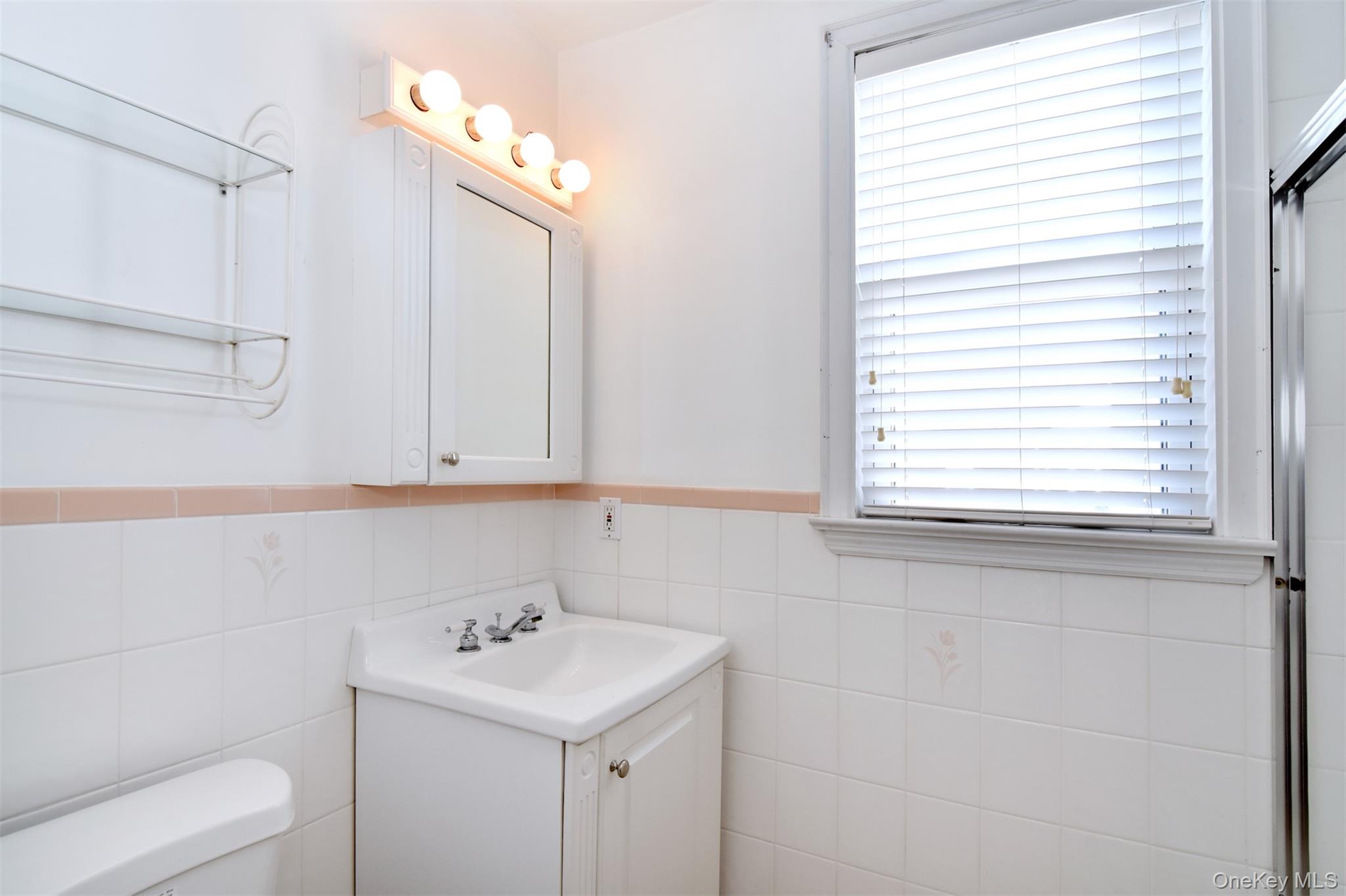 140 Ramsey Avenue, Yonkers, NY 10701