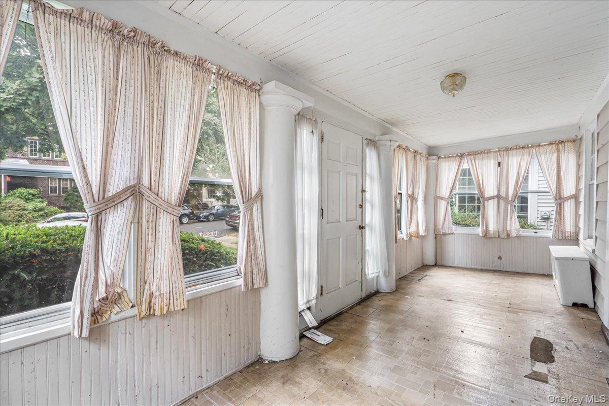 84-25 115th Street, Kew Gardens, NY 11418