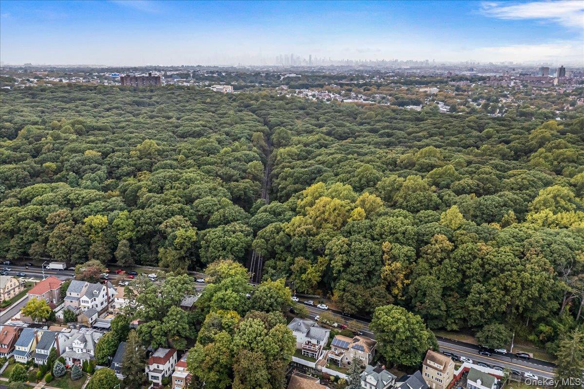 84-25 115th Street, Kew Gardens, NY 11418