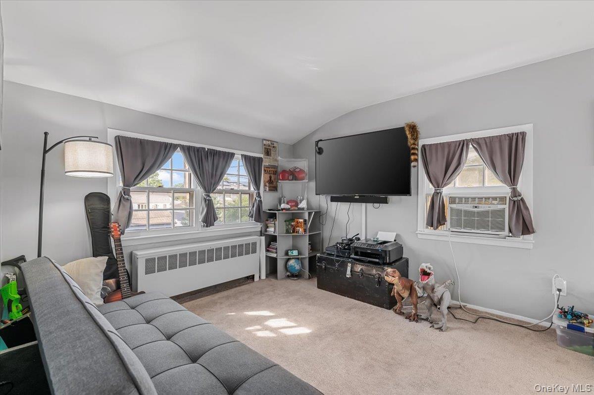 109 Periwinkle Road, Levittown, NY 11756