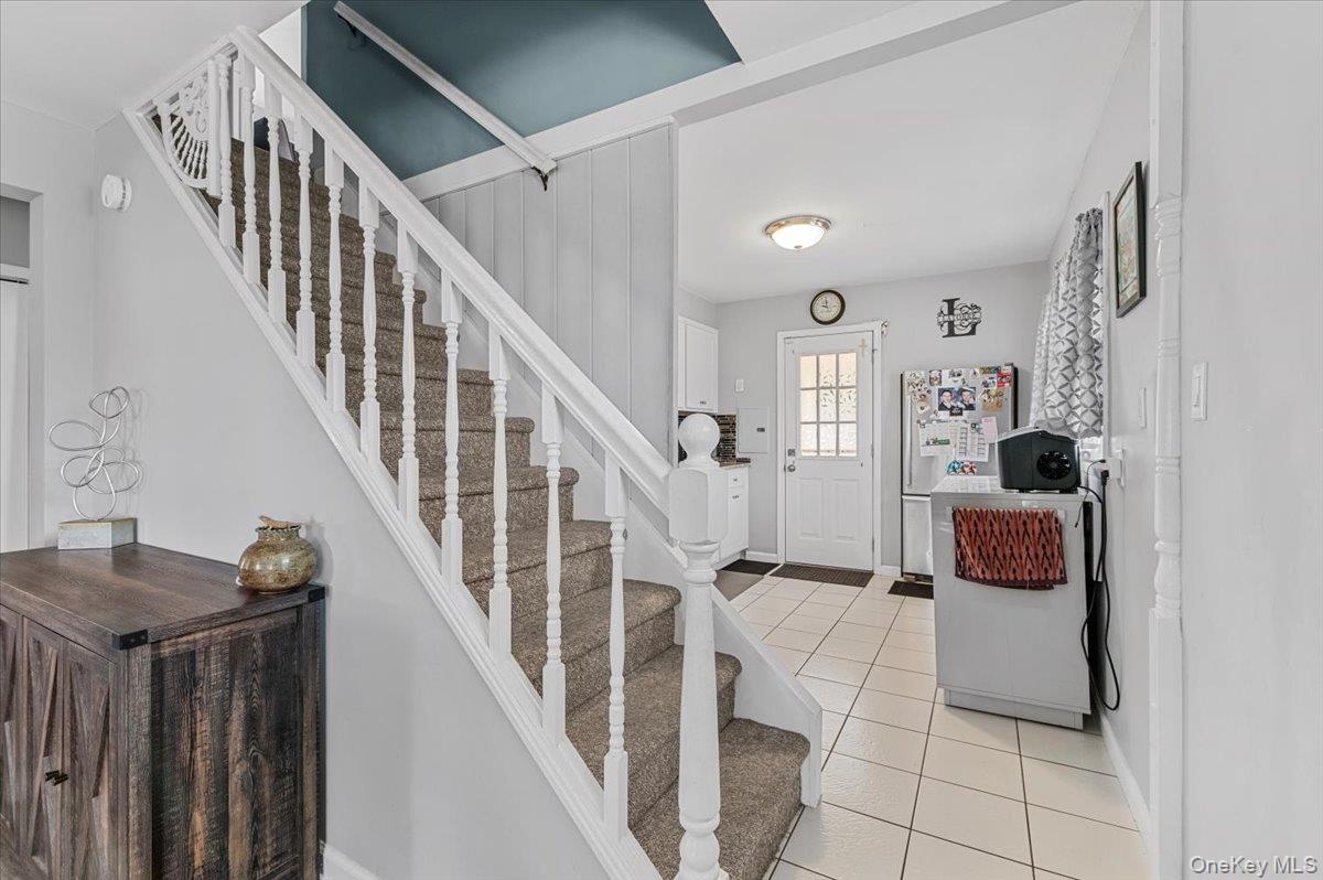 109 Periwinkle Road, Levittown, NY 11756