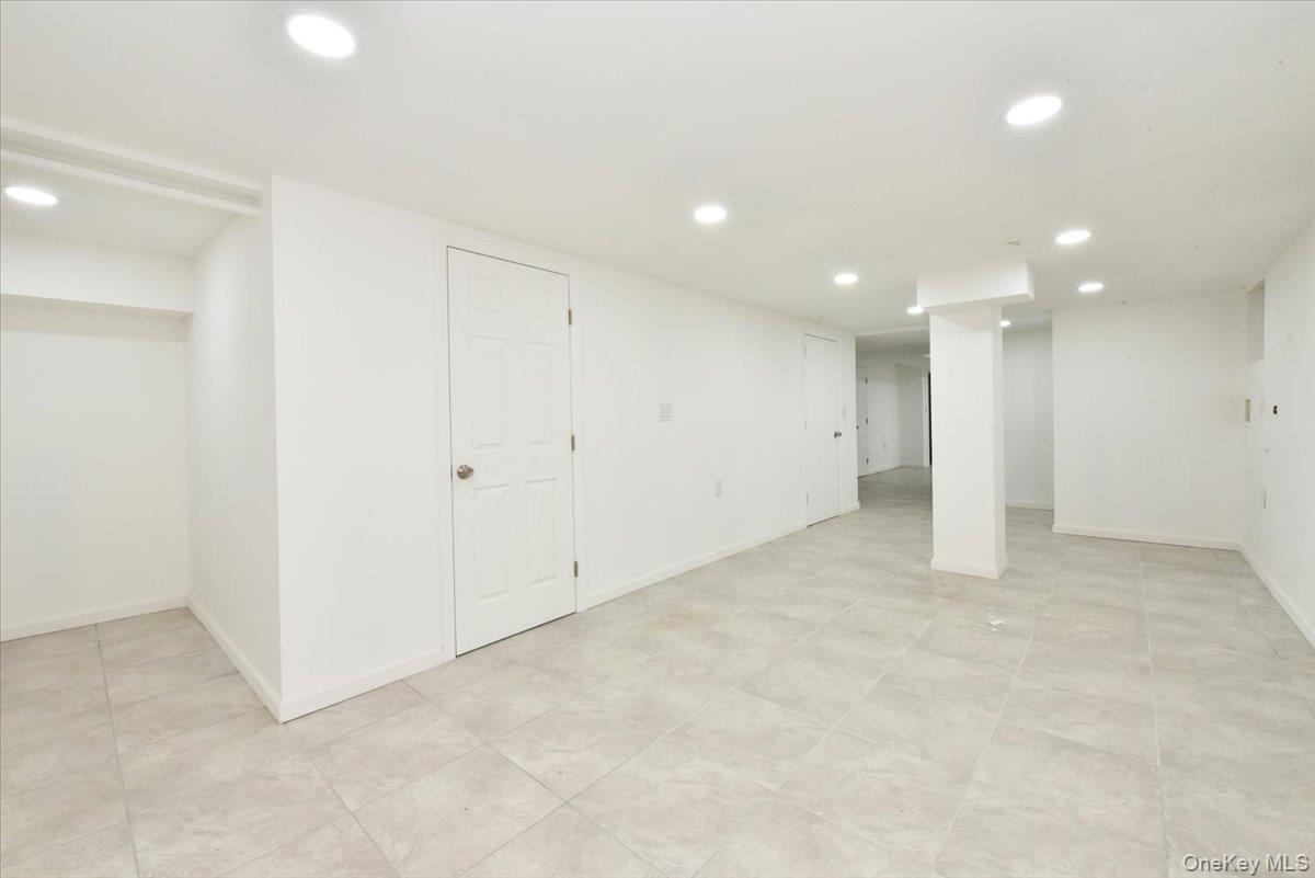 121 Riverdale Avenue, Brooklyn, NY 11212