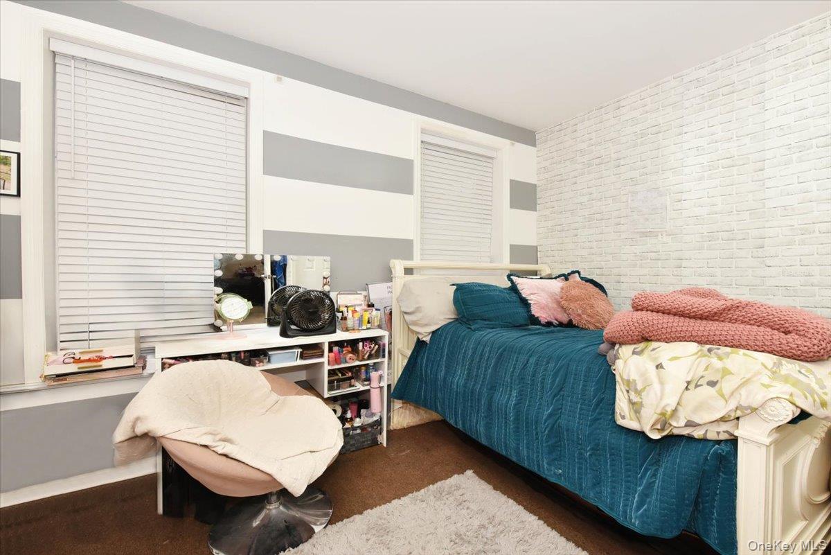 121 Riverdale Avenue, Brooklyn, NY 11212