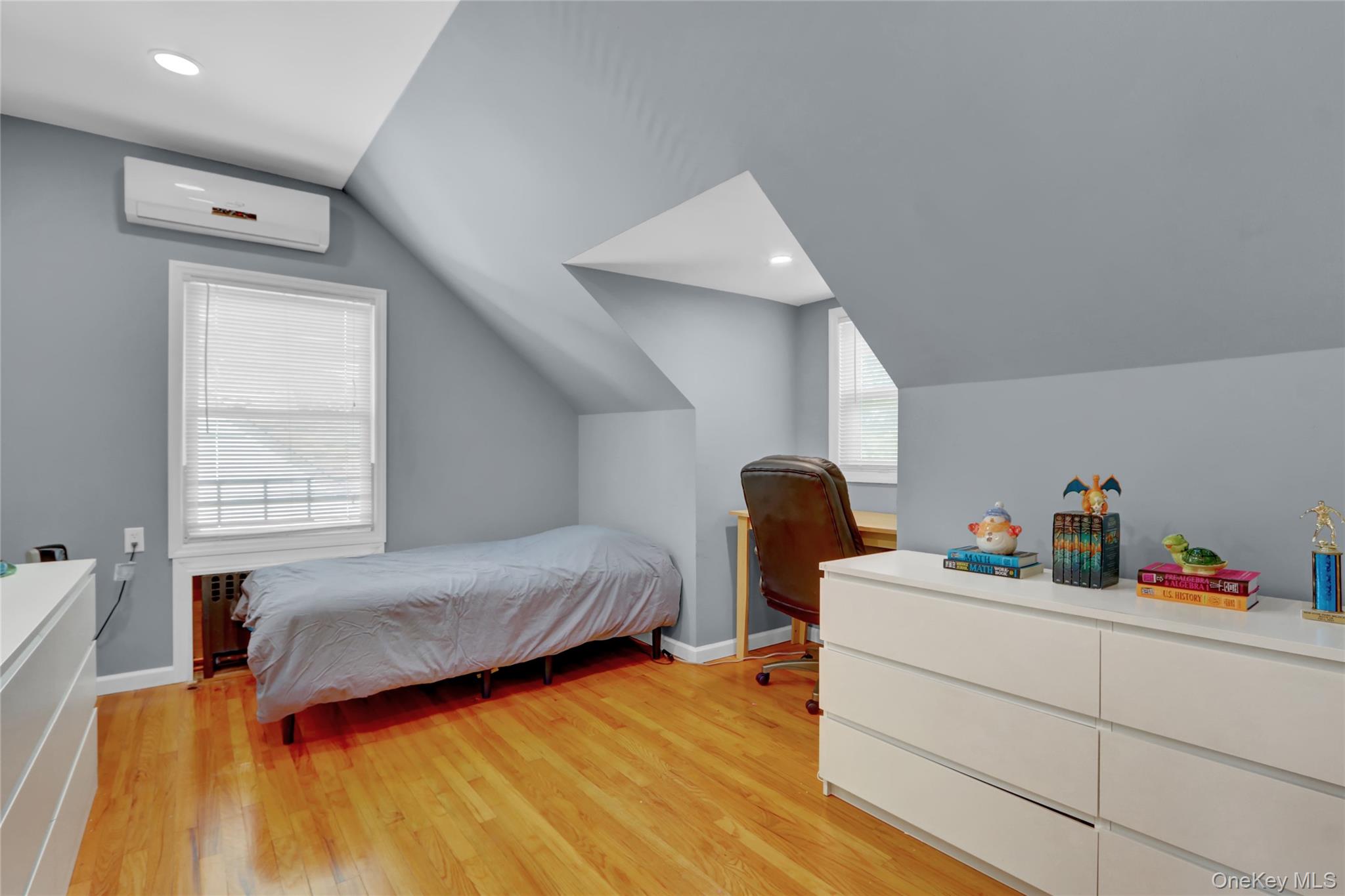 85-16 250th Street, Bellerose, NY 11426