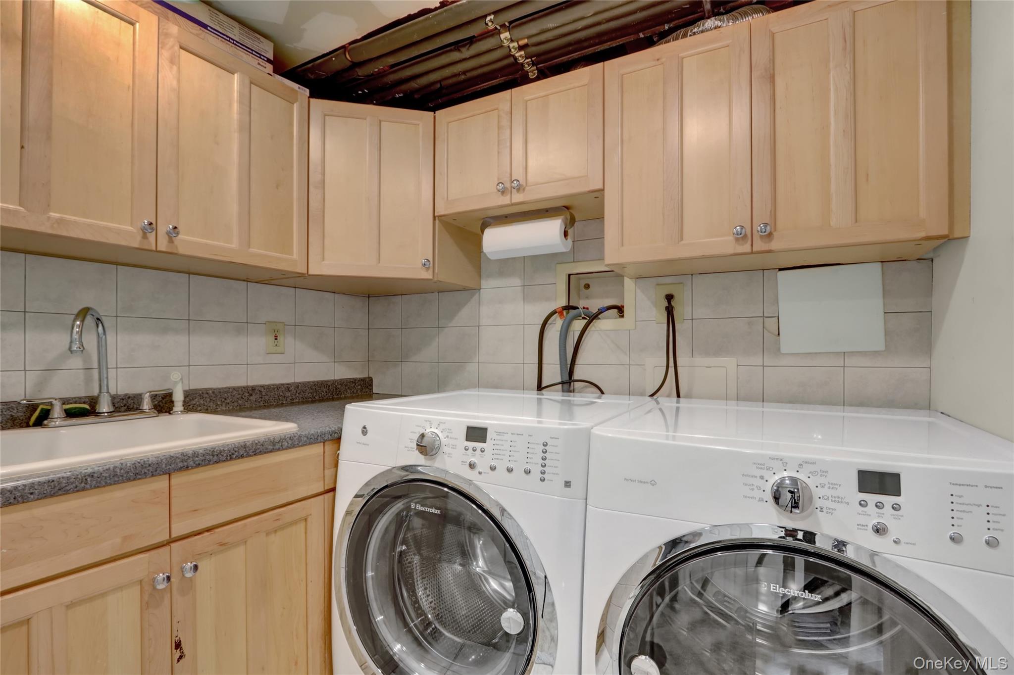 85-16 250th Street, Bellerose, NY 11426