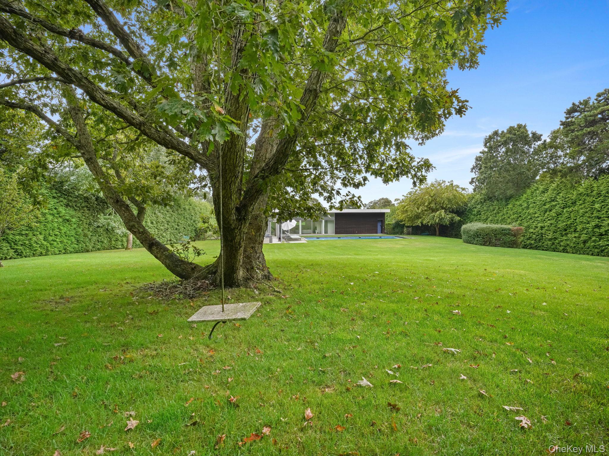 Southampton, NY 11968