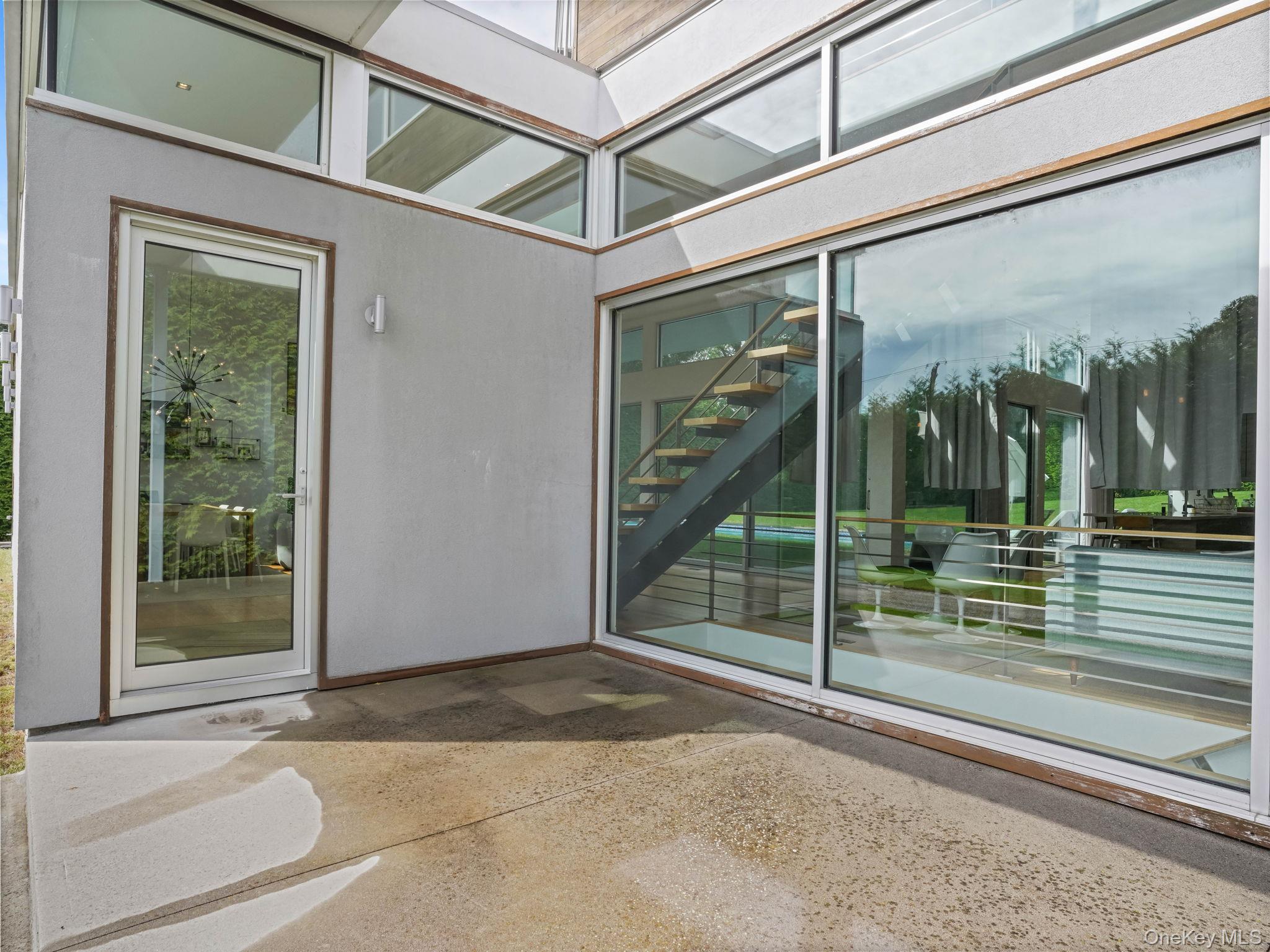 Southampton, NY 11968