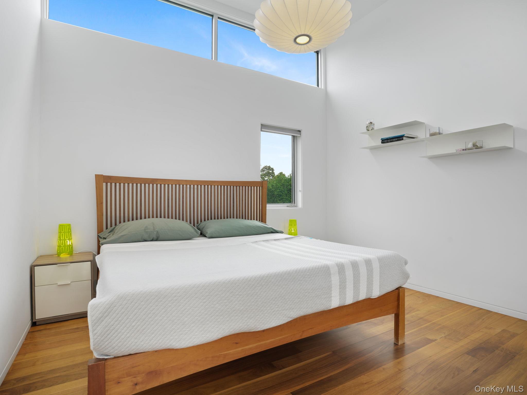 Southampton, NY 11968