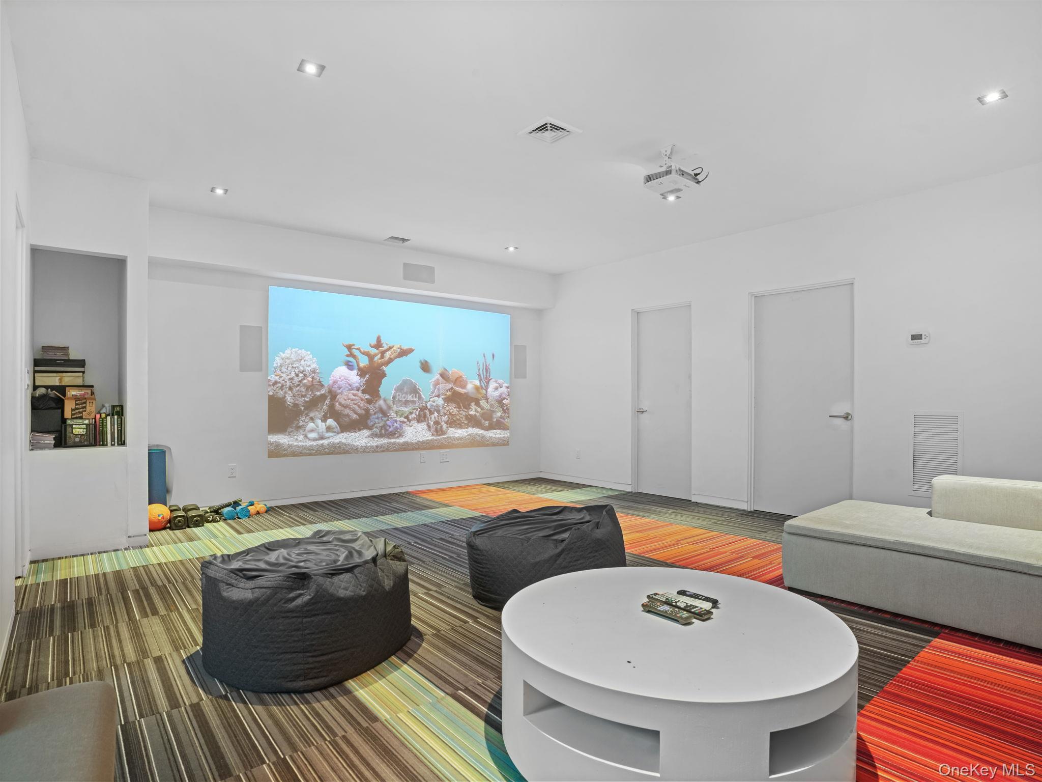 Southampton, NY 11968